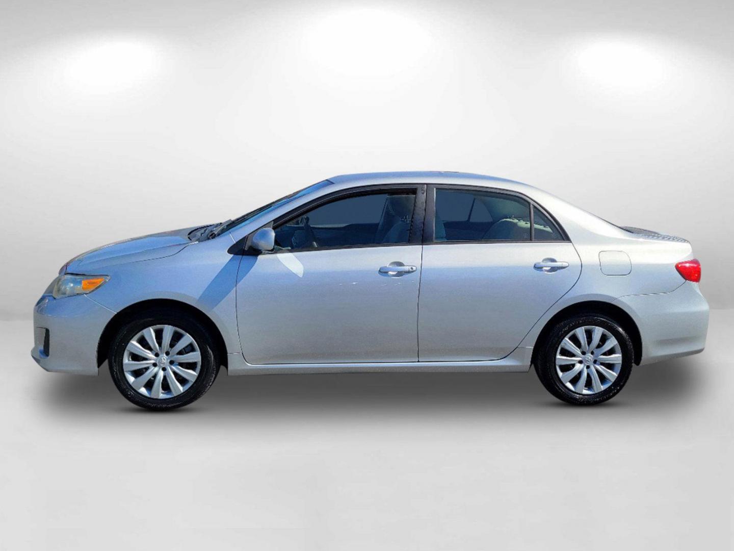 2012 Silver Toyota Corolla LE (JTDBU4EE8C9) with an Gas I4 1.8L/110 engine, 4-Speed Automatic transmission, located at 7000 Northlake Connector, Columbus, GA, 31904, (706) 987-8085, 32.524975, -84.978134 - 2012 Toyota Corolla LE - Photo#7