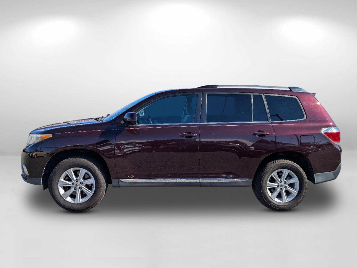 2012 Toyota Highlander SE (5TDZA3EH3CS) with an Gas I4 2.7L/163 engine, 6-Speed Automatic transmission, located at 3959 U.S. 80 W, Phenix City, AL, 36870, (334) 297-4885, 32.469296, -85.135185 - 2012 Toyota Highlander SE - Photo#10