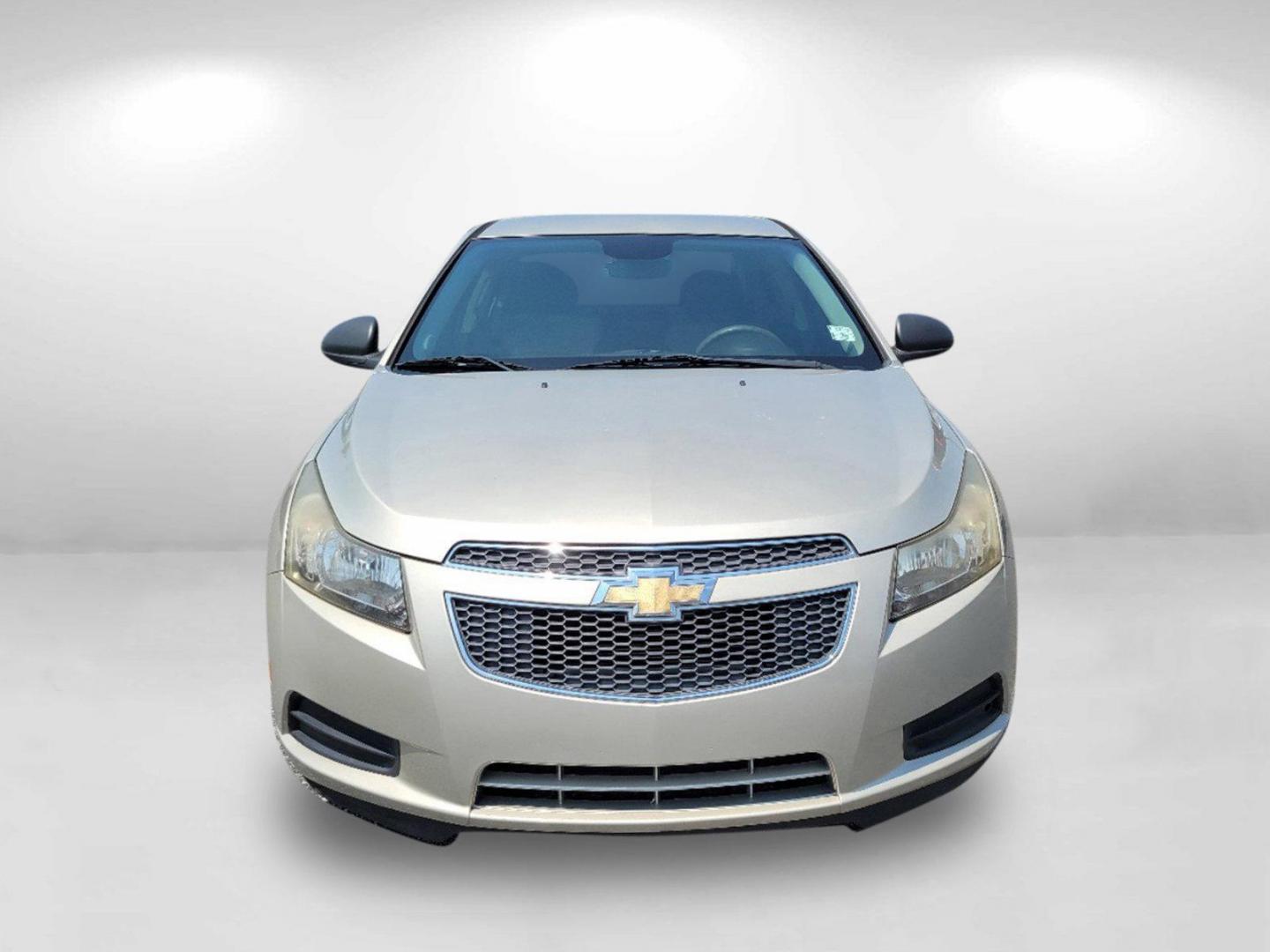 2013 Champagne Silver Metallic /Jet Black/Medium Titanium Chevrolet Cruze LS (1G1PA5SH9D7) with an Gas I4 1.8L/110 engine, 6-Speed Automatic transmission, located at 521 Old Farm Lane Rd, Prattville, AL, 36066, (334) 325-1505, 32.482460, -86.416367 - 2013 Chevrolet Cruze LS - Photo#1