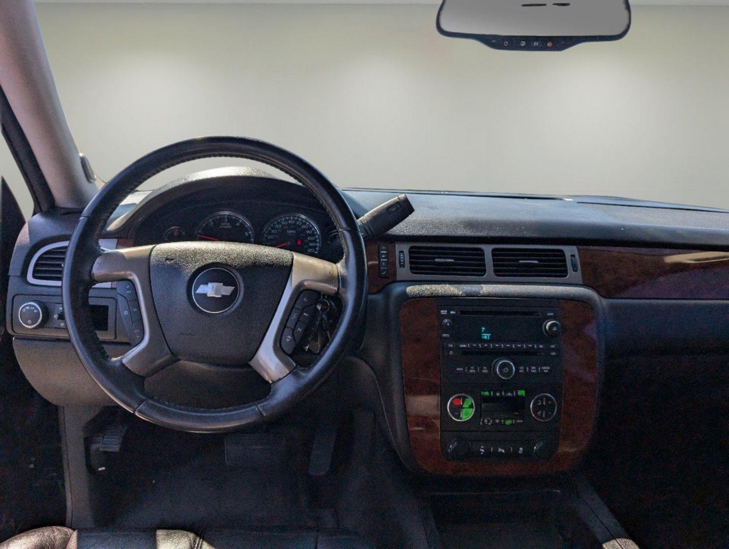 2013 /Ebony Chevrolet Tahoe LT (1GNSCBE0XDR) with an Gas/Ethanol V8 5.3L/323 engine, 6-Speed Automatic transmission, located at 3959 U.S. 80 W, Phenix City, AL, 36870, (334) 297-4885, 32.469296, -85.135185 - 2013 Chevrolet Tahoe LT - Photo#11