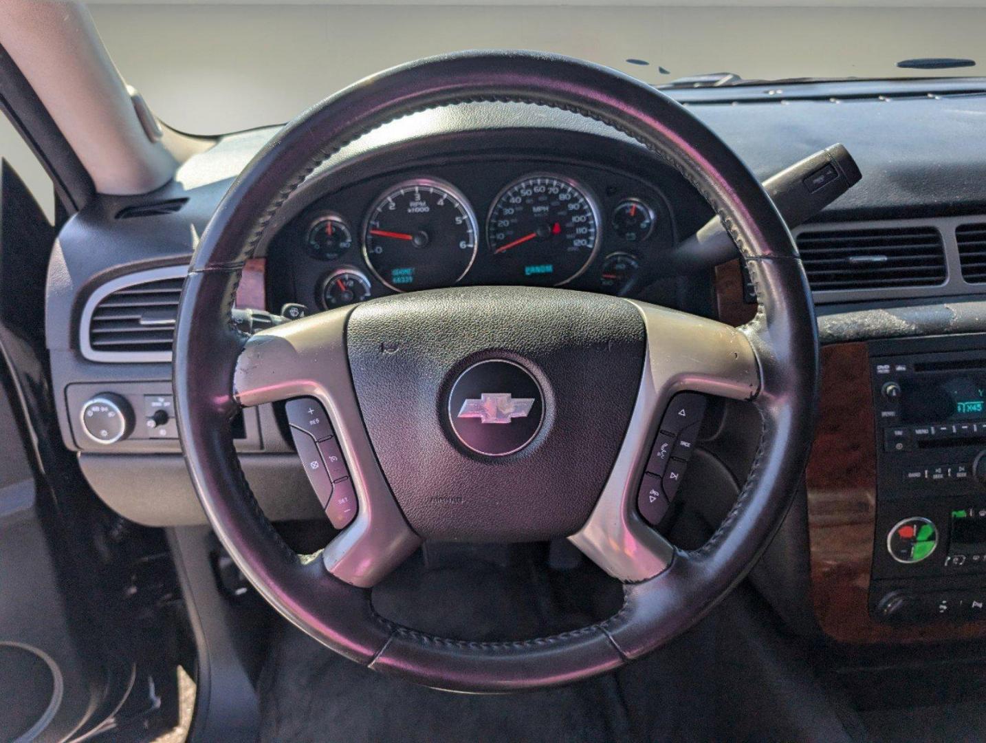 2013 /Ebony Chevrolet Tahoe LT (1GNSCBE0XDR) with an Gas/Ethanol V8 5.3L/323 engine, 6-Speed Automatic transmission, located at 3959 U.S. 80 W, Phenix City, AL, 36870, (334) 297-4885, 32.469296, -85.135185 - 2013 Chevrolet Tahoe LT - Photo#14