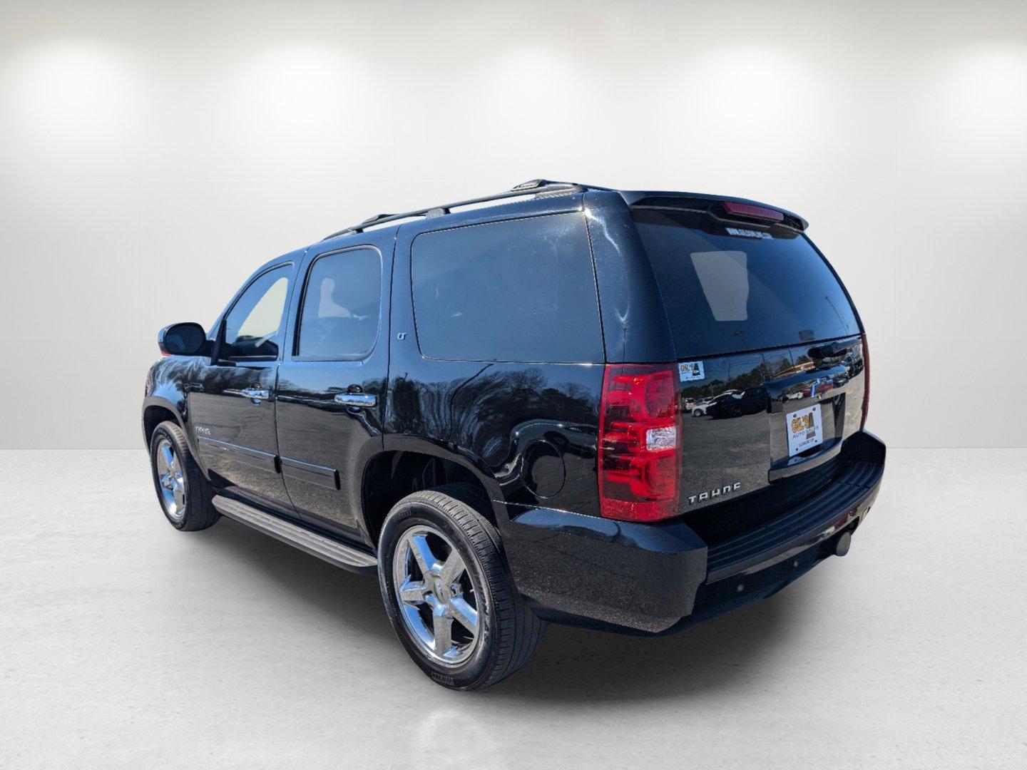 2013 /Ebony Chevrolet Tahoe LT (1GNSCBE0XDR) with an Gas/Ethanol V8 5.3L/323 engine, 6-Speed Automatic transmission, located at 3959 U.S. 80 W, Phenix City, AL, 36870, (334) 297-4885, 32.469296, -85.135185 - 2013 Chevrolet Tahoe LT - Photo#6