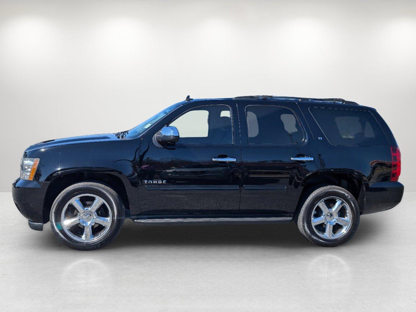 2013 /Ebony Chevrolet Tahoe LT (1GNSCBE0XDR) with an Gas/Ethanol V8 5.3L/323 engine, 6-Speed Automatic transmission, located at 3959 U.S. 80 W, Phenix City, AL, 36870, (334) 297-4885, 32.469296, -85.135185 - 2013 Chevrolet Tahoe LT - Photo#7