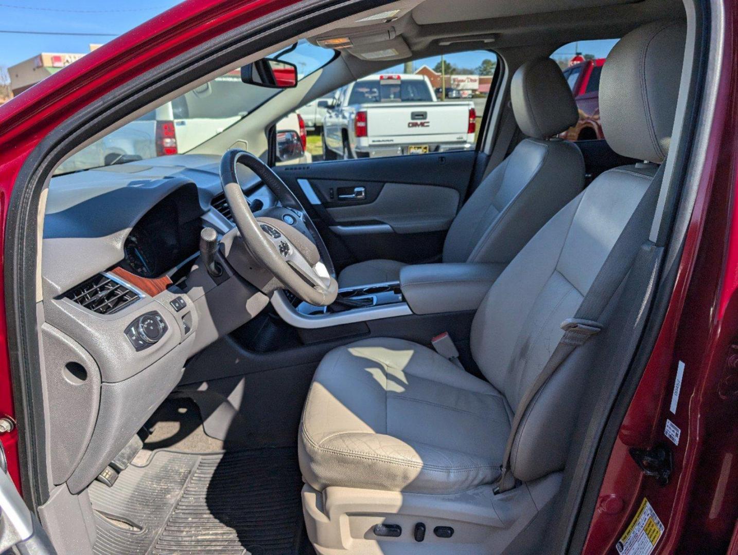 2013 Ford Edge Limited (2FMDK4KC1DB) with an Gas V6 3.5L/213 engine, 6-Speed Automatic w/manual shift transmission, located at 3959 U.S. 80 W, Phenix City, AL, 36870, (334) 297-4885, 32.469296, -85.135185 - 2013 Ford Edge Limited - Photo#9