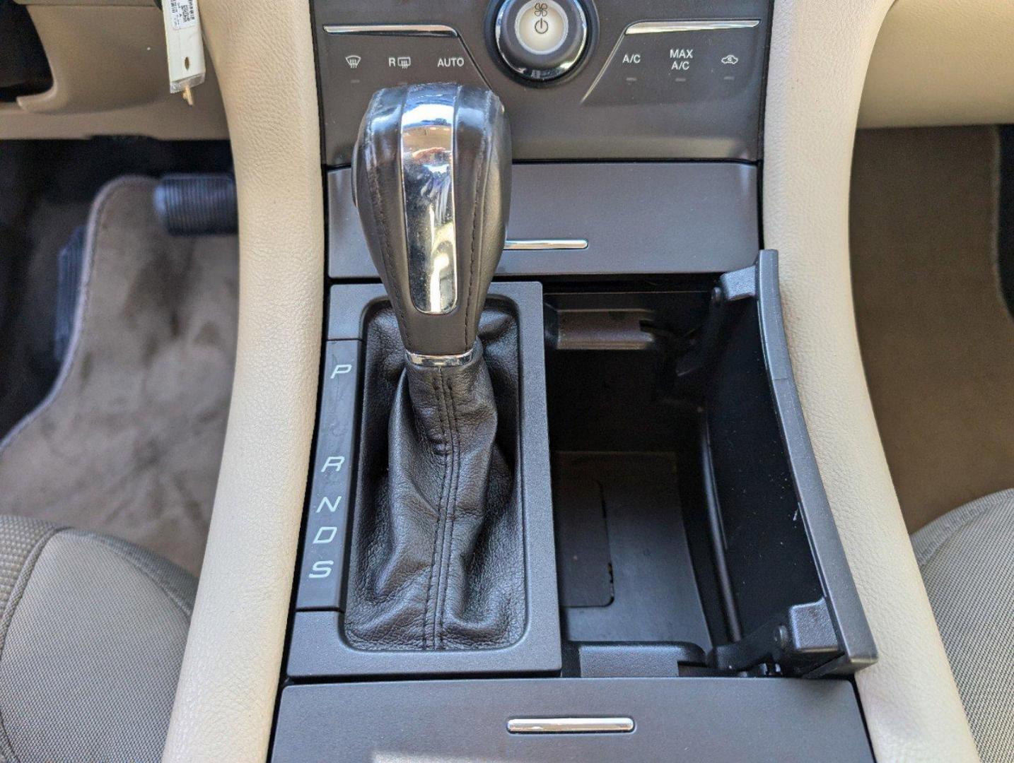 2013 Ford Taurus SEL (1FAHP2E87DG) with an Gas V6 3.5L/213 engine, 6-Speed Automatic w/Manual Shift transmission, located at 7000 Northlake Connector, Columbus, GA, 31904, (706) 987-8085, 32.524975, -84.978134 - 2013 Ford Taurus SEL - Photo#15