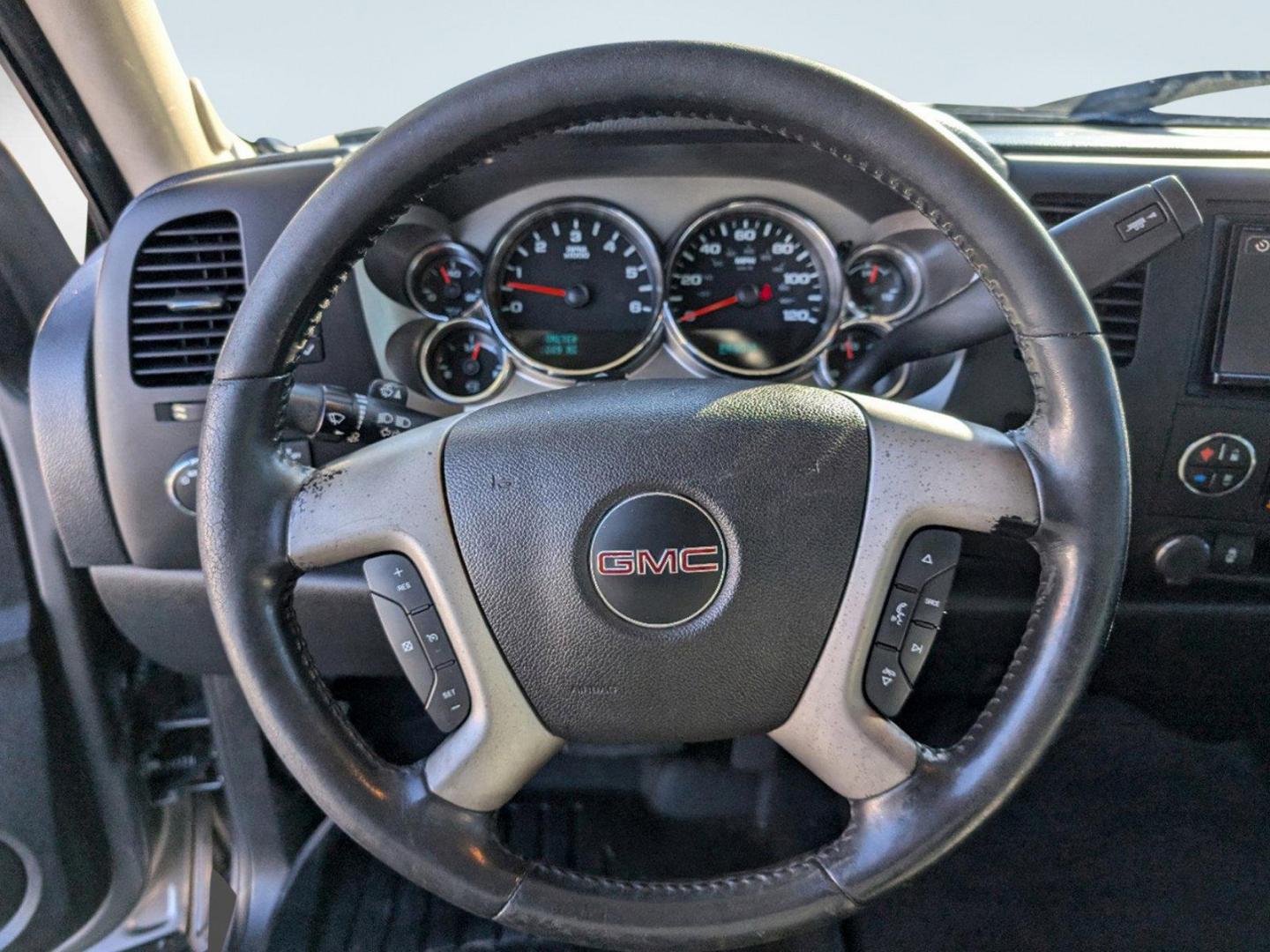 2013 /Ebony GMC Sierra 1500 SLE (3GTP1VE04DG) with an Gas/Ethanol V8 5.3L/323 engine, 6-Speed Automatic transmission, located at 3959 U.S. 80 W, Phenix City, AL, 36870, (334) 297-4885, 32.469296, -85.135185 - 2013 GMC Sierra 1500 SLE - Photo#13