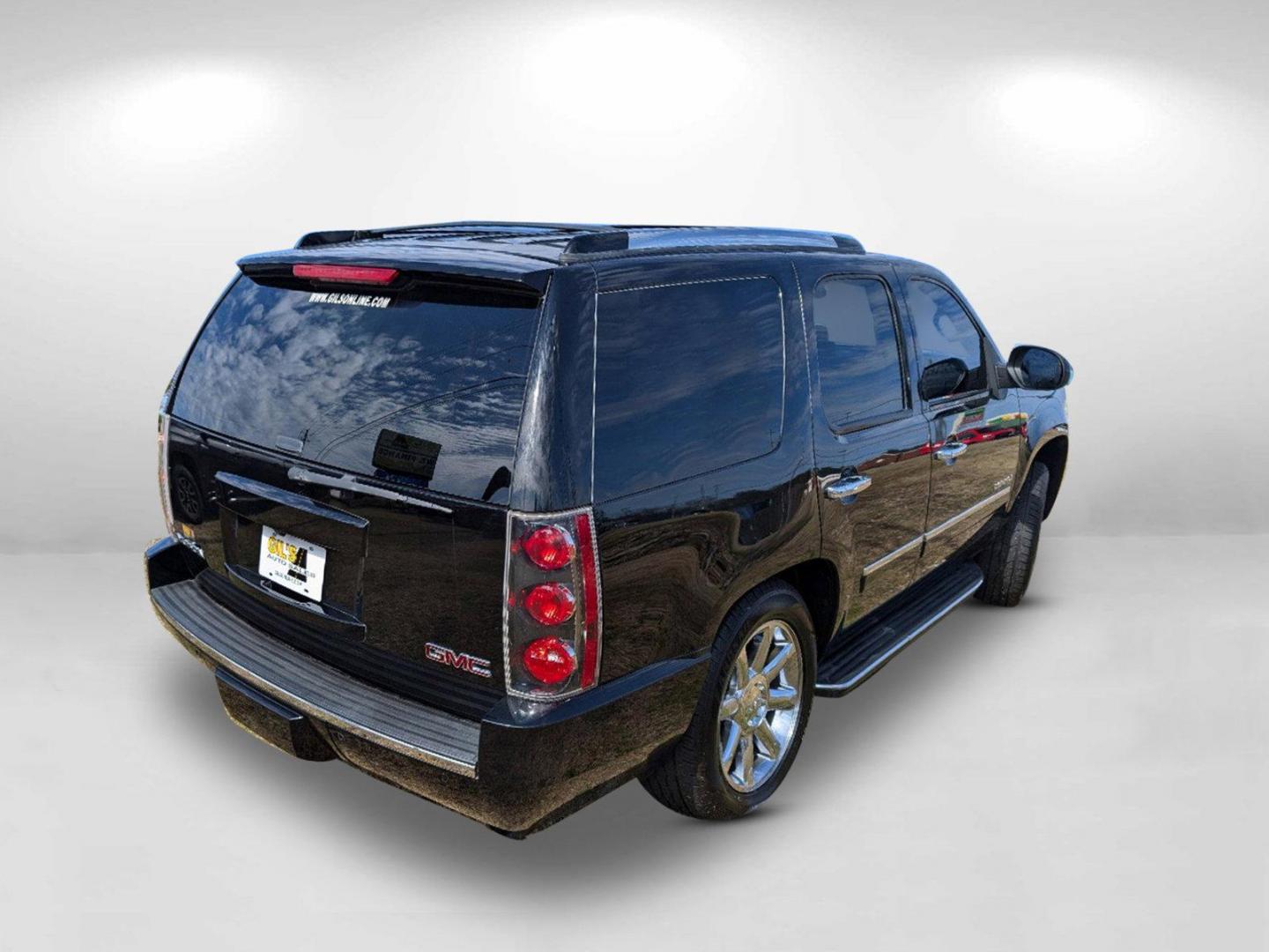 2013 /Cocoa/Light Cashmere GMC Yukon Denali (1GKS1EEF8DR) with an Gas/Ethanol V8 6.2L/378 engine, 6-Speed Automatic transmission, located at 3959 U.S. 80 W, Phenix City, AL, 36870, (334) 297-4885, 32.469296, -85.135185 - 2013 GMC Yukon Denali - Photo#7