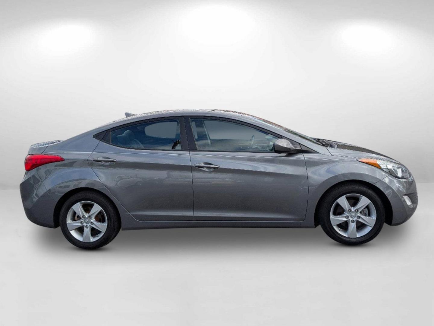 2013 /Gray Hyundai Elantra GLS (5NPDH4AE2DH) with an Gas I4 1.8L/110 engine, 6-Speed Automatic w/Manual Shift transmission, located at 7000 Northlake Connector, Columbus, GA, 31904, (706) 987-8085, 32.524975, -84.978134 - 2013 Hyundai Elantra GLS - Photo#4