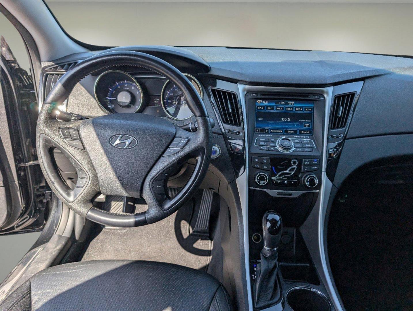 2013 /Black Hyundai Sonata Limited PZEV (5NPEC4AC1DH) with an Gas I4 2.4L/144 engine, 6-Speed Automatic w/Manual Shift transmission, located at 7000 Northlake Connector, Columbus, GA, 31904, (706) 987-8085, 32.524975, -84.978134 - 2013 Hyundai Sonata Limited PZEV - Photo#11