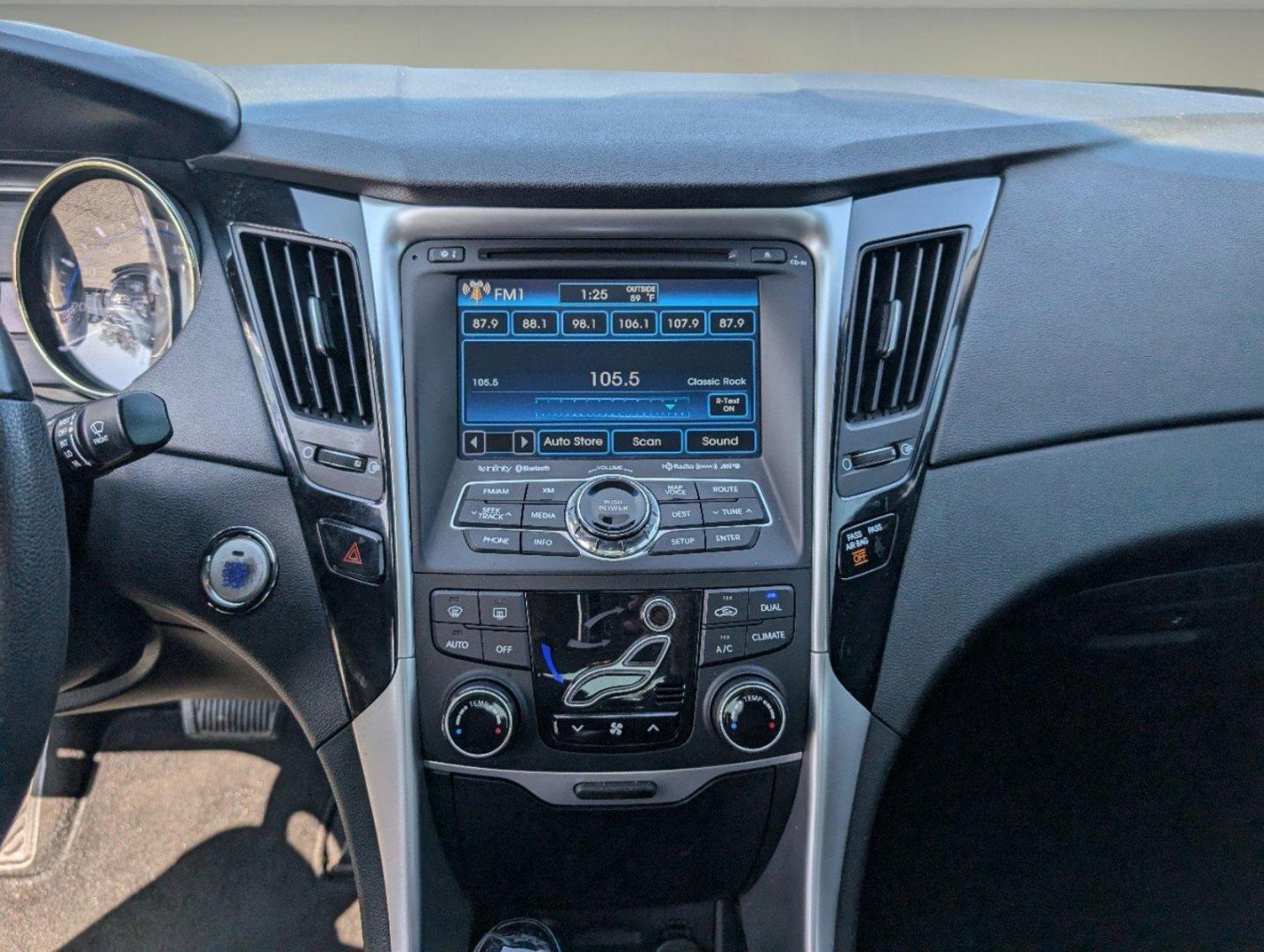 2013 /Black Hyundai Sonata Limited PZEV (5NPEC4AC1DH) with an Gas I4 2.4L/144 engine, 6-Speed Automatic w/Manual Shift transmission, located at 7000 Northlake Connector, Columbus, GA, 31904, (706) 987-8085, 32.524975, -84.978134 - 2013 Hyundai Sonata Limited PZEV - Photo#14