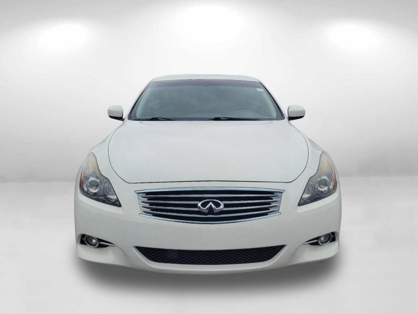 2013 Moonlight White /Wheat INFINITI G37 Convertible Base (JN1CV6FE7DM) with an Gas V6 3.7L/226 engine, 7-Speed Automatic w/OD transmission, located at 1430 Gateway Drive, Opelika, AL, 36801, (334) 239-0944, 32.637871, -85.409790 - 2013 INFINITI G37 Convertible Base - Photo#1