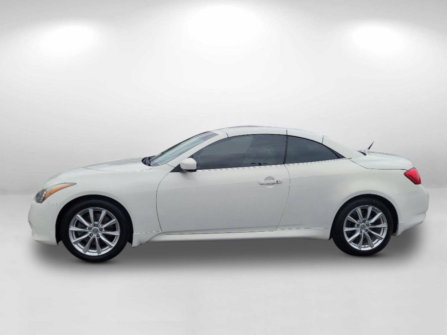 2013 Moonlight White /Wheat INFINITI G37 Convertible Base (JN1CV6FE7DM) with an Gas V6 3.7L/226 engine, 7-Speed Automatic w/OD transmission, located at 804 22nd Ave, Phenix City, AL, 36870, (334) 297-1860, 32.484749, -85.024475 - 2013 INFINITI G37 Convertible Base - Photo#6