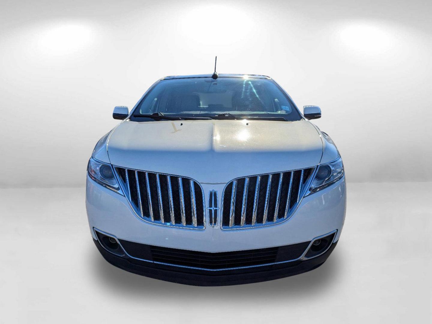 2013 Lincoln MKX (2LMDJ6JK8DB) with an Gas V6 3.7L/213 engine, 6-Speed Automatic transmission, located at 804 22nd Ave, Phenix City, AL, 36870, (334) 297-1860, 32.484749, -85.024475 - 2013 Lincoln MKX - Photo#1