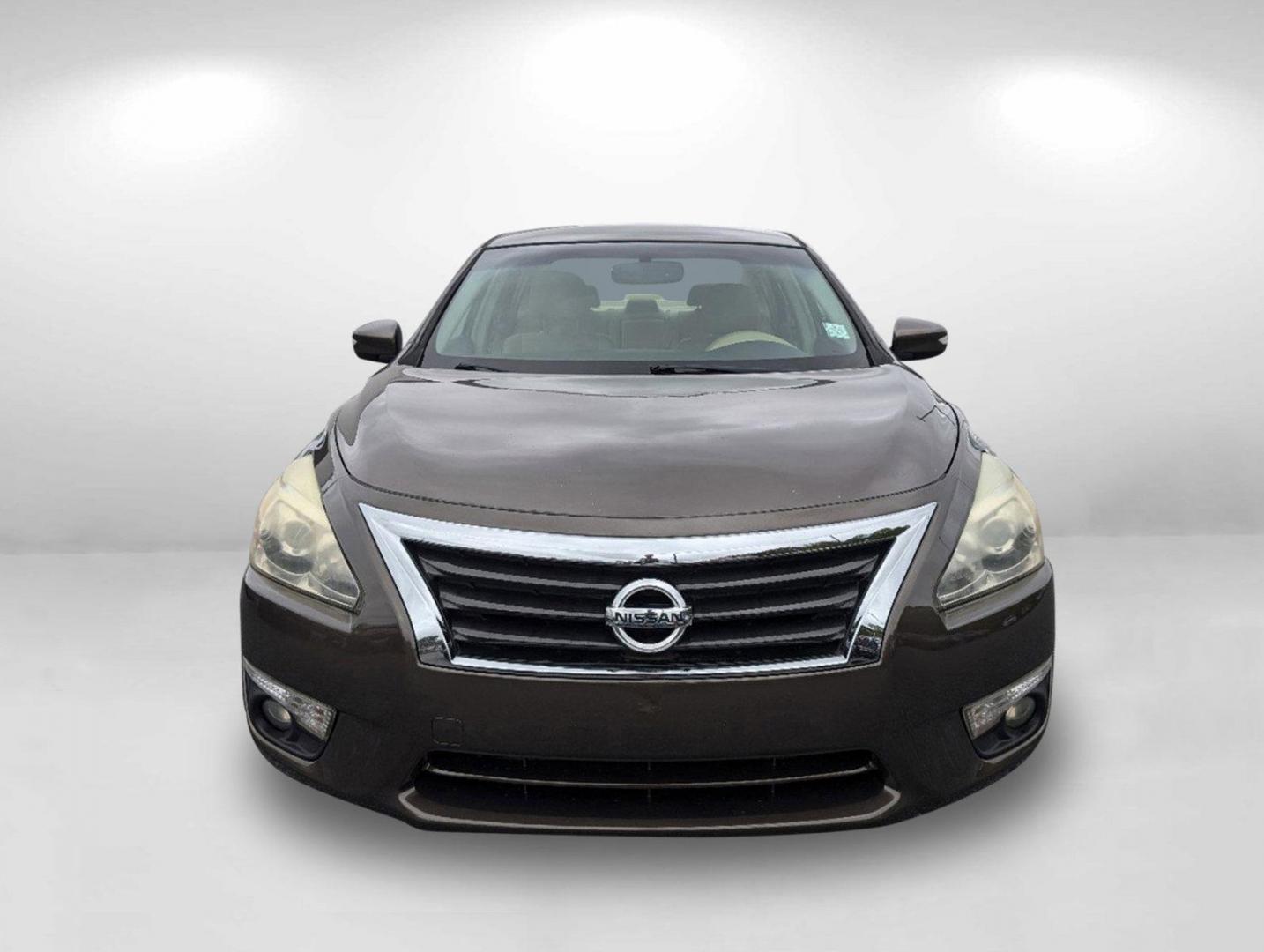 2013 /Beige Nissan Altima 2.5 SL (1N4AL3APXDC) with an Gas I4 2.5L/152 engine, 1-Speed Continuously Variable Ratio transmission, located at 7000 Northlake Connector, Columbus, GA, 31904, (706) 987-8085, 32.524975, -84.978134 - 2013 Nissan Altima 2.5 SL - Photo#1