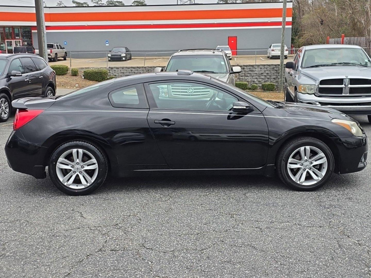 2013 /Charcoal Nissan Altima 2.5 S (1N4AL2EP5DC) with an Gas I4 2.5L/152 engine, 1-Speed Continuously Variable Ratio transmission, located at 3959 U.S. 80 W, Phenix City, AL, 36870, (334) 297-4885, 32.469296, -85.135185 - 2013 Nissan Altima 2.5 S - Photo#3