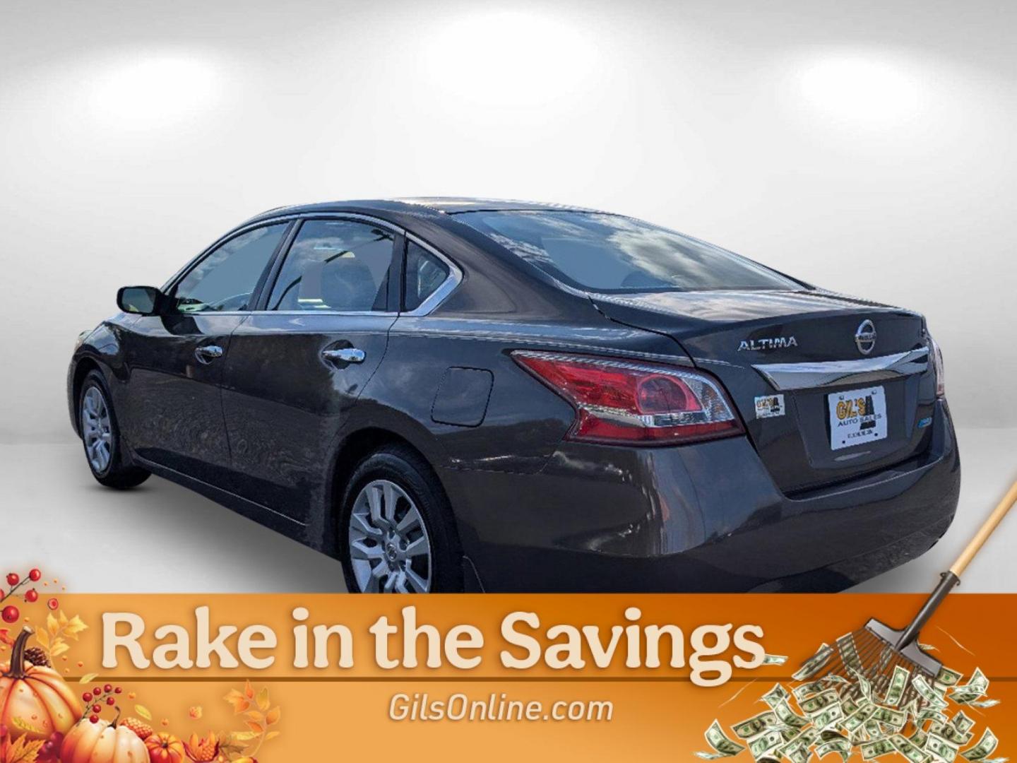 2013 /Beige Nissan Altima 2.5 S (1N4AL3AP5DC) with an Gas I4 2.5L/152 engine, 1-Speed Continuously Variable Ratio transmission, located at 3959 U.S. 80 W, Phenix City, AL, 36870, (334) 297-4885, 32.469296, -85.135185 - 2013 Nissan Altima 2.5 S - Photo#6