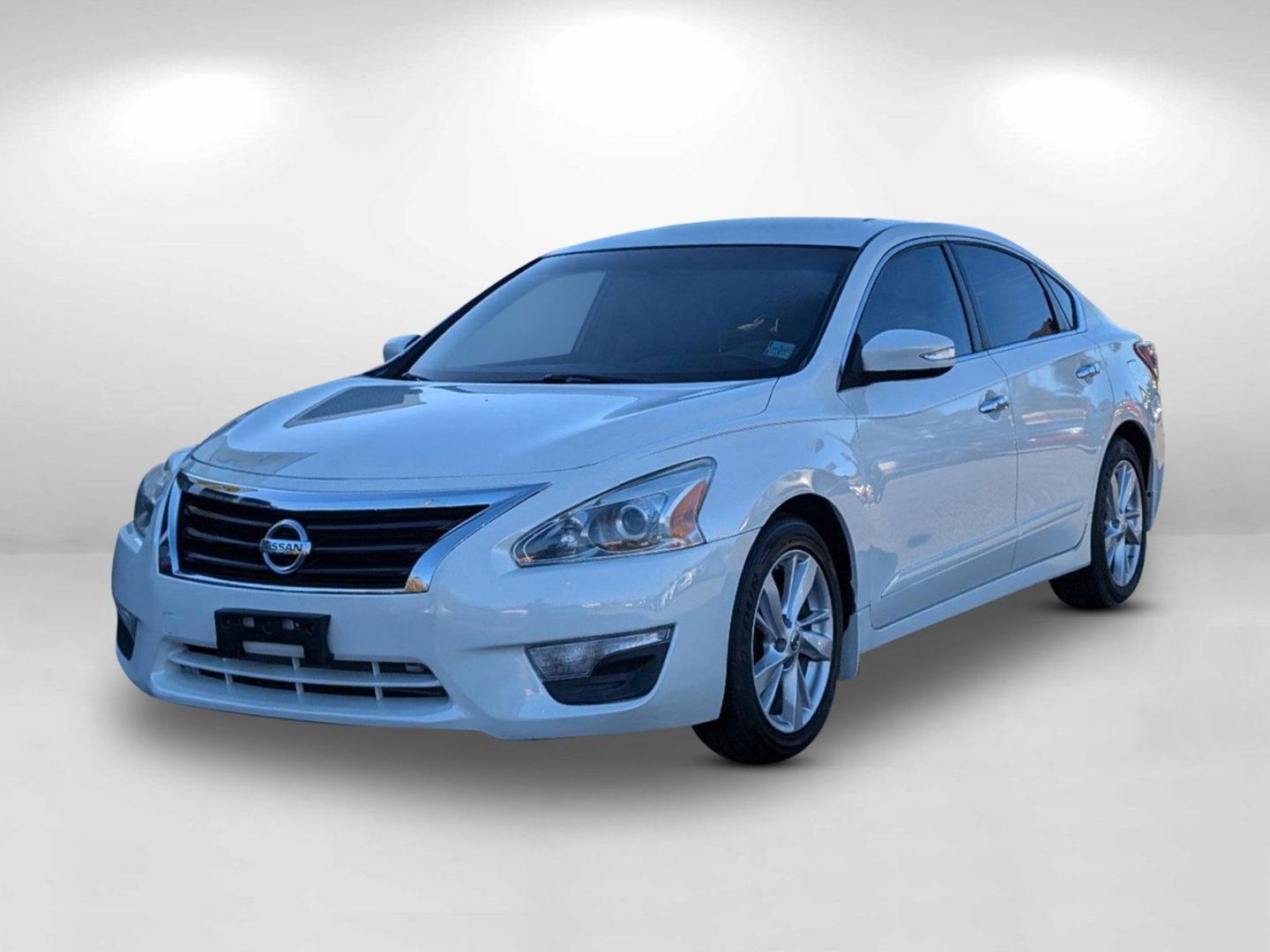 2013 /Beige Nissan Altima 2.5 SV (1N4AL3AP8DC) with an Gas I4 2.5L/152 engine, 1-Speed Continuously Variable Ratio transmission, located at 804 22nd Ave, Phenix City, AL, 36870, (334) 297-1860, 32.484749, -85.024475 - 2013 Nissan Altima 2.5 SV - Photo#2