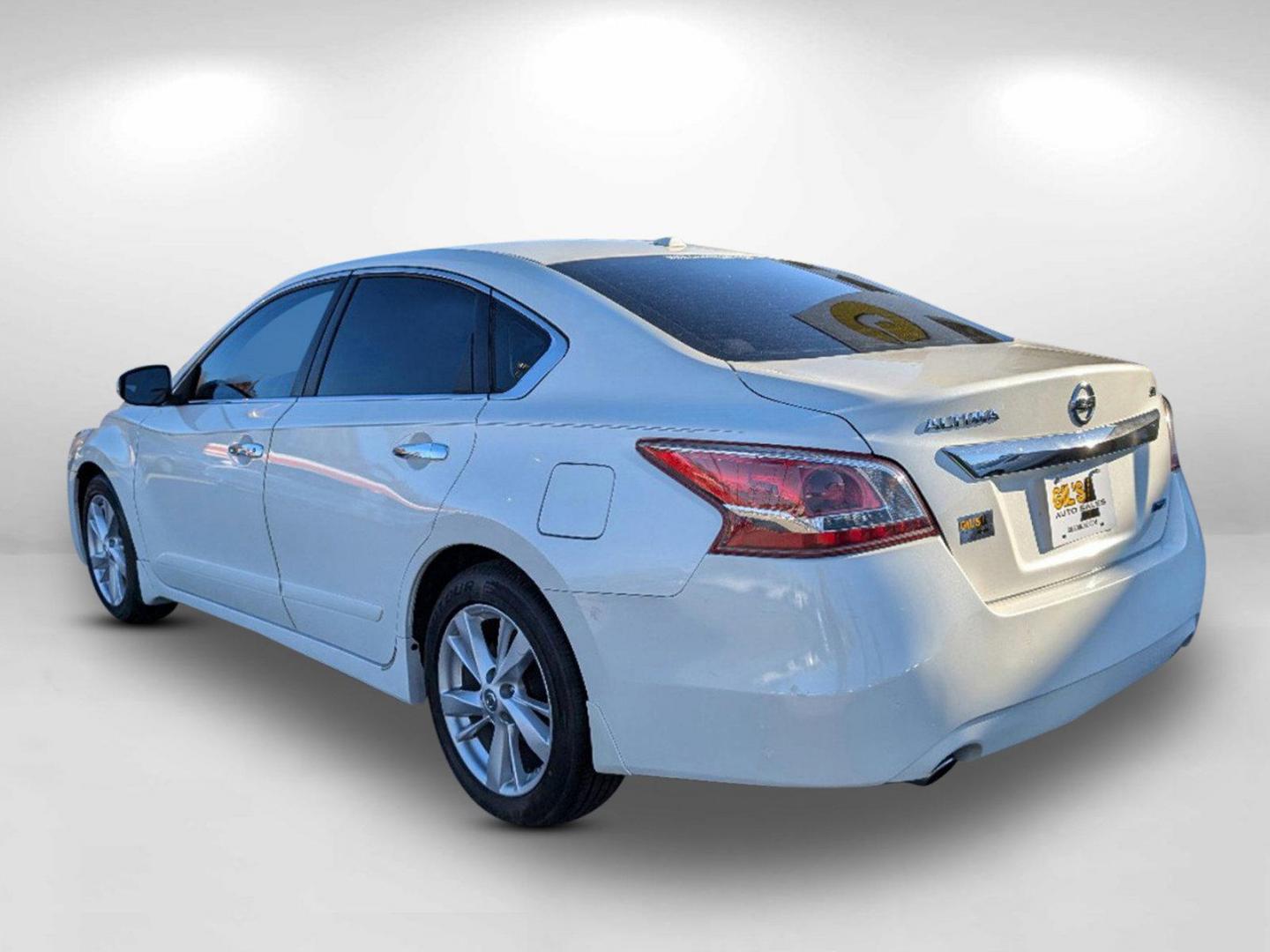 2013 /Beige Nissan Altima 2.5 SV (1N4AL3AP8DC) with an Gas I4 2.5L/152 engine, 1-Speed Continuously Variable Ratio transmission, located at 804 22nd Ave, Phenix City, AL, 36870, (334) 297-1860, 32.484749, -85.024475 - 2013 Nissan Altima 2.5 SV - Photo#8