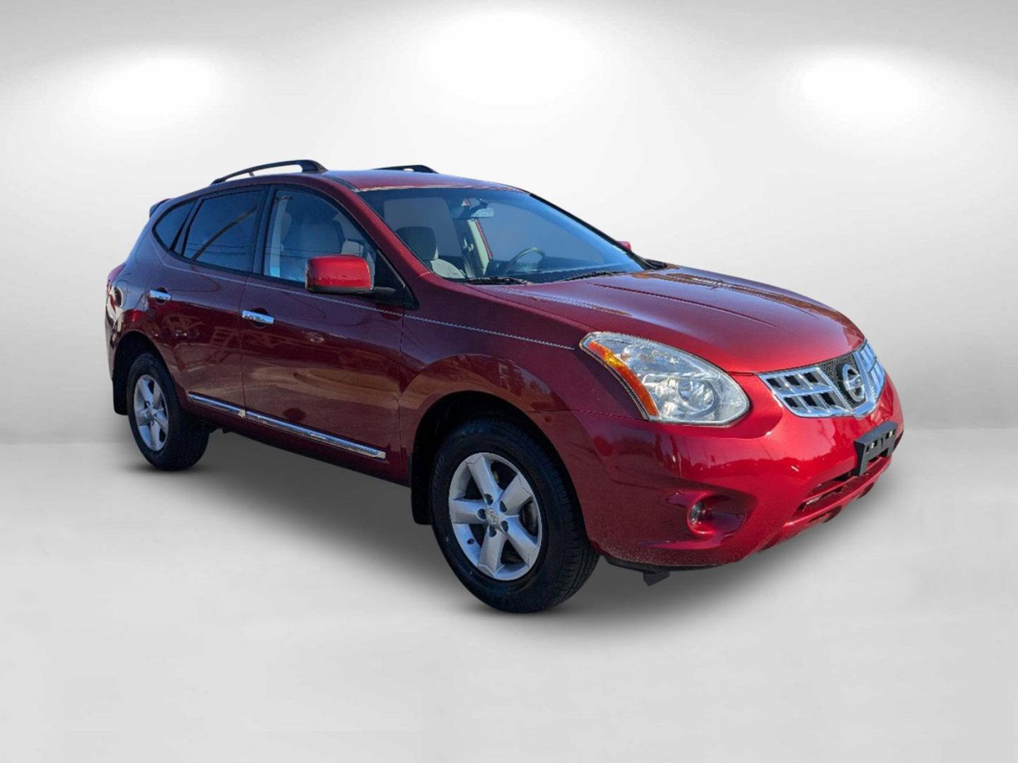 2013 /Gray Nissan Rogue S (JN8AS5MTXDW) with an Gas I4 2.5L/152 engine, 1-Speed Continuously variable ratio transmission, located at 3959 U.S. 80 W, Phenix City, AL, 36870, (334) 297-4885, 32.469296, -85.135185 - 2013 Nissan Rogue S - Photo#2