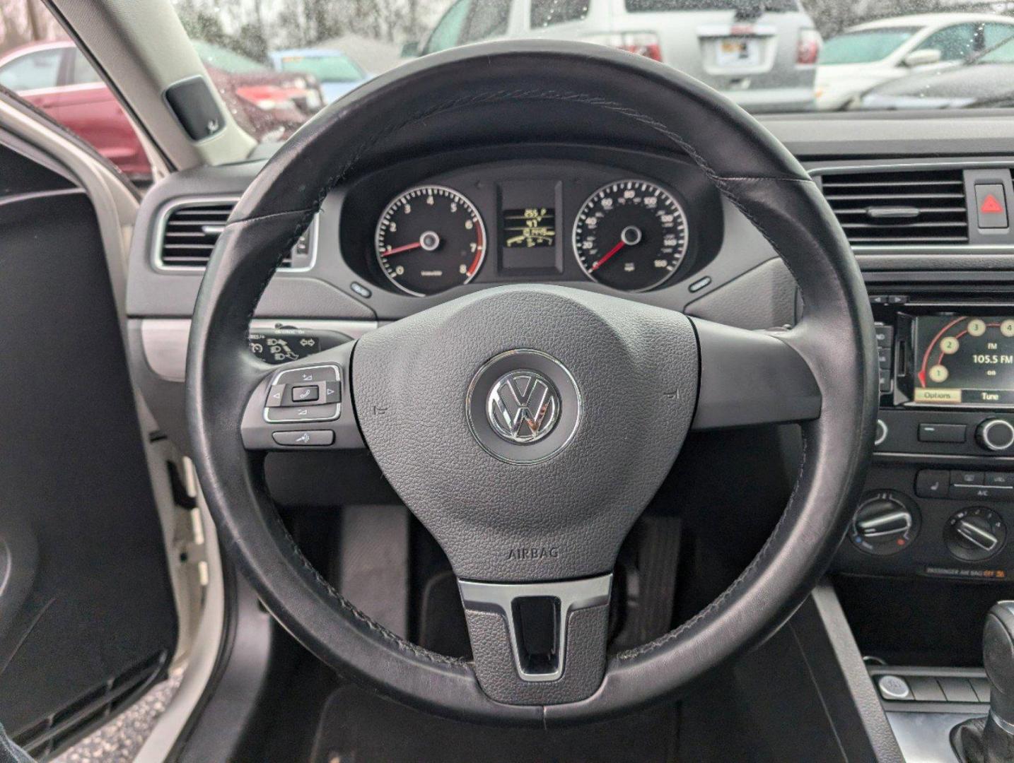 2013 Volkswagen Jetta Sedan (3VWLP7AJ0DM) with an Gas I5 2.5L/151 engine, 6-Speed Automatic w/manual shift transmission, located at 3959 U.S. 80 W, Phenix City, AL, 36870, (334) 297-4885, 32.469296, -85.135185 - 2013 Volkswagen Jetta Sedan - Photo#15