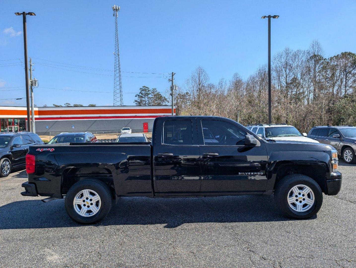 2014 /Jet Black/Dark Ash Chevrolet Silverado 1500 Work Truck (1GCVKPEC4EZ) with an Gas/Ethanol V8 5.3L/325 engine, 6-Speed Automatic transmission, located at 1430 Gateway Drive, Opelika, AL, 36801, (334) 239-0944, 32.637871, -85.409790 - 2014 Chevrolet Silverado 1500 Work Truck - Photo#3