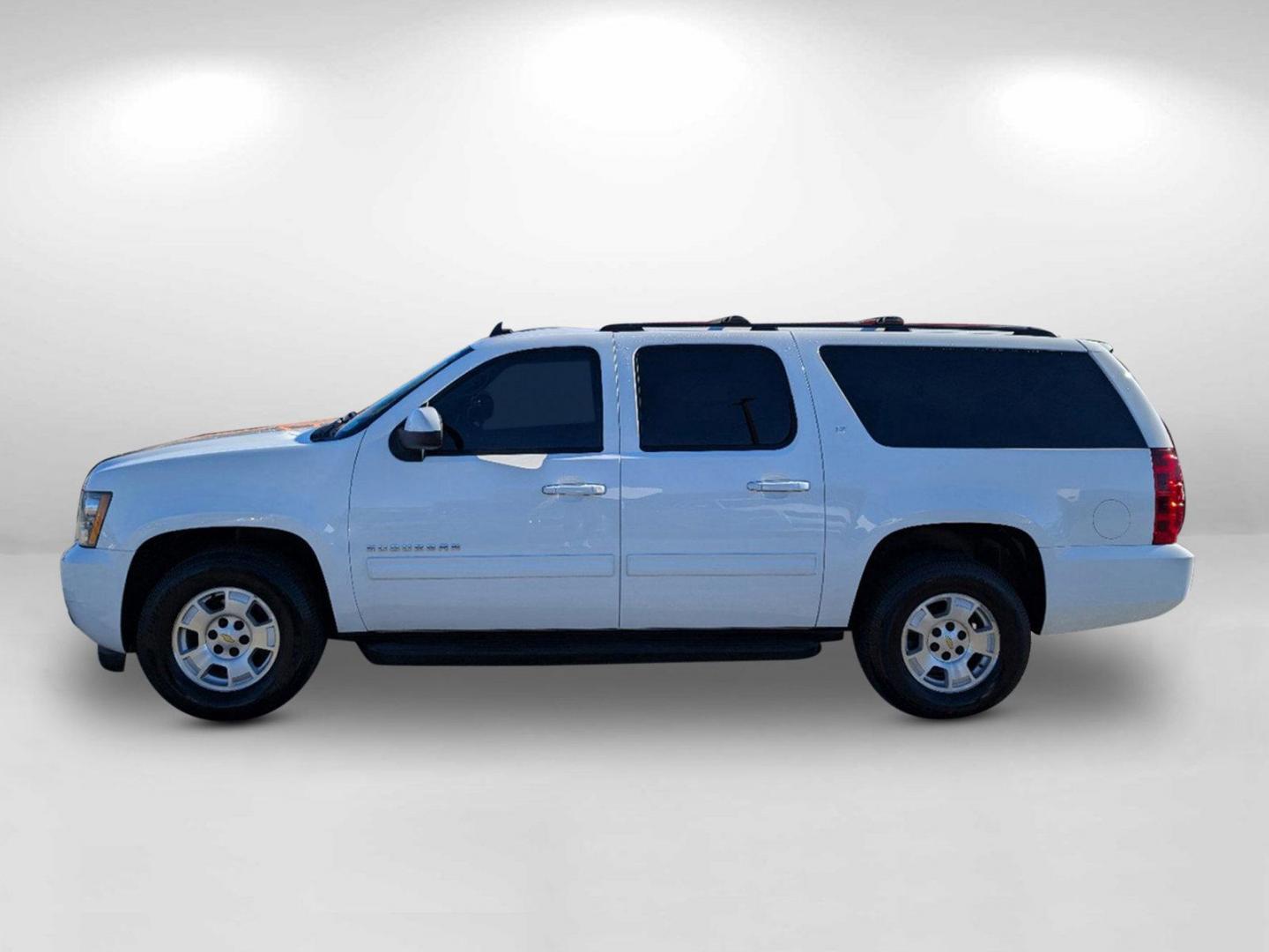 2014 /Ebony Chevrolet Suburban LT (1GNSCJE02ER) with an Gas/Ethanol V8 5.3L/323 engine, 6-Speed Automatic transmission, located at 521 Old Farm Lane Rd, Prattville, AL, 36066, (334) 325-1505, 32.482460, -86.416367 - 2014 Chevrolet Suburban LT - Photo#7