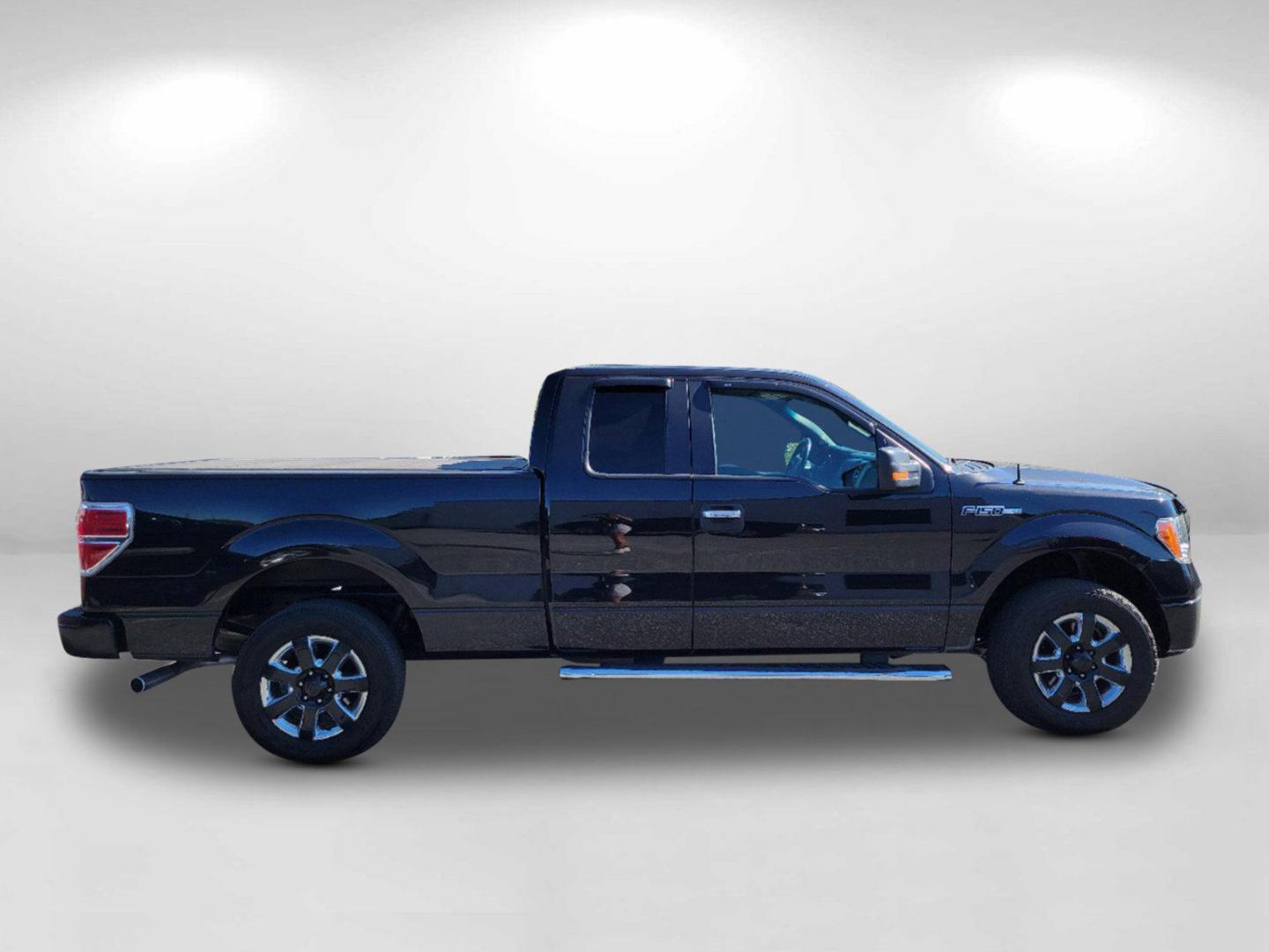 2014 Black Ford F-150 XLT (1FTEX1CM6EF) with an Regular Unleaded V-6 3.7 L/228 engine, 6-Speed Automatic w/OD transmission, located at 804 22nd Ave, Phenix City, AL, 36870, (334) 297-1860, 32.484749, -85.024475 - 2014 Ford F-150 XLT - Photo#3