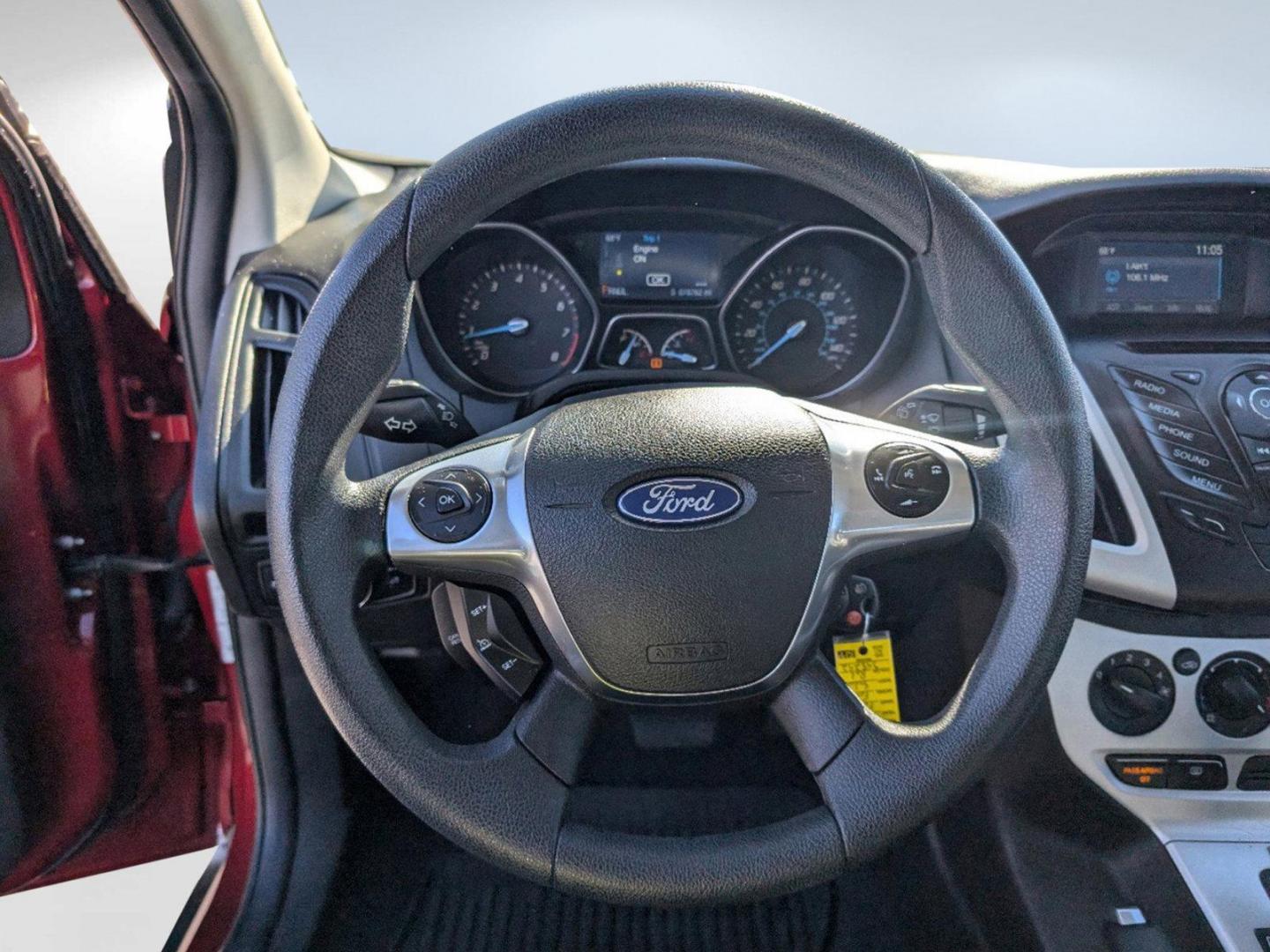 2014 Ford Focus SE (1FADP3K28EL) with an Regular Unleaded I-4 2.0 L/122 engine, located at 5115 14th Ave., Columbus, GA, 31904, (706) 323-0345, 32.511494, -84.971046 - 2014 Ford Focus SE - Photo#14