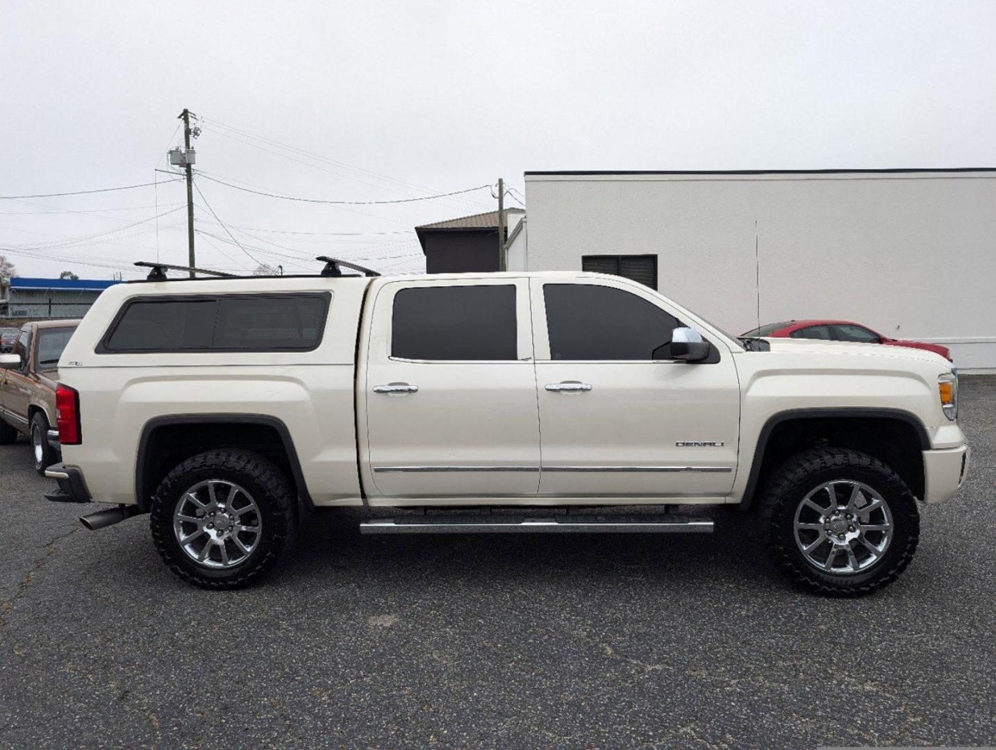 2014 /Cocoa/Dune GMC Sierra 1500 Denali (3GTU2WEJ3EG) with an Gas V8 6.2L/376 engine, 6-Speed Automatic transmission, located at 3959 U.S. 80 W, Phenix City, AL, 36870, (334) 297-4885, 32.469296, -85.135185 - 2014 GMC Sierra 1500 Denali - Photo#4