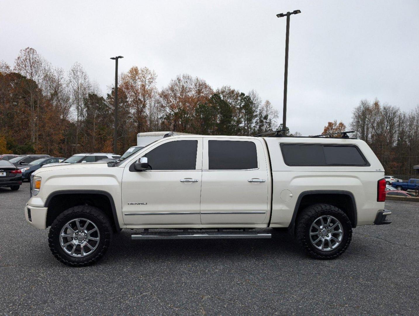 2014 /Cocoa/Dune GMC Sierra 1500 Denali (3GTU2WEJ3EG) with an Gas V8 6.2L/376 engine, 6-Speed Automatic transmission, located at 3959 U.S. 80 W, Phenix City, AL, 36870, (334) 297-4885, 32.469296, -85.135185 - 2014 GMC Sierra 1500 Denali - Photo#8