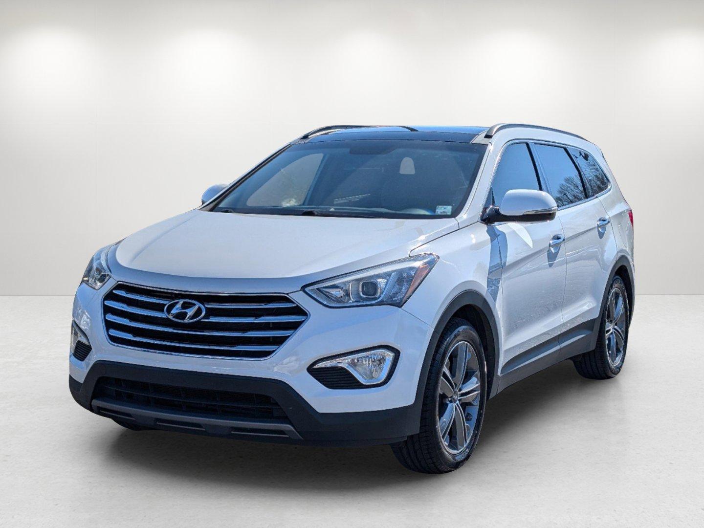 2014 /Beige Hyundai Santa Fe GLS (KM8SR4HF9EU) with an Regular Unleaded V-6 3.3 L/204 engine, 6-Speed Automatic w/OD transmission, located at 5115 14th Ave., Columbus, GA, 31904, (706) 323-0345, 32.511494, -84.971046 - 2014 Hyundai Santa Fe GLS - Photo#0