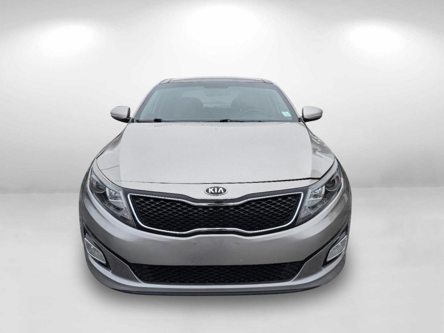 2014 /Beige Kia Optima EX (5XXGN4A78EG) with an Regular Unleaded I-4 2.4 L/144 engine, 6-Speed Automatic w/OD transmission, located at 1430 Gateway Drive, Opelika, AL, 36801, (334) 239-0944, 32.637871, -85.409790 - 2014 Kia Optima EX - Photo#2