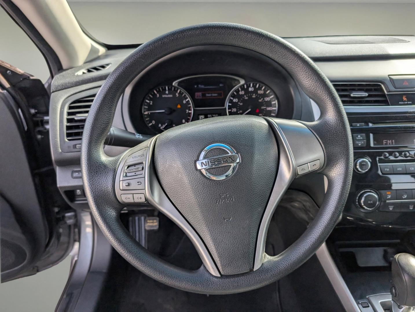 2014 /Charcoal Nissan Altima 2.5 (1N4AL3AP1EC) with an Regular Unleaded I-4 2.5 L/152 engine, 1-Speed CVT w/OD transmission, located at 1430 Gateway Drive, Opelika, AL, 36801, (334) 239-0944, 32.637871, -85.409790 - 2014 Nissan Altima 2.5 - Photo#15