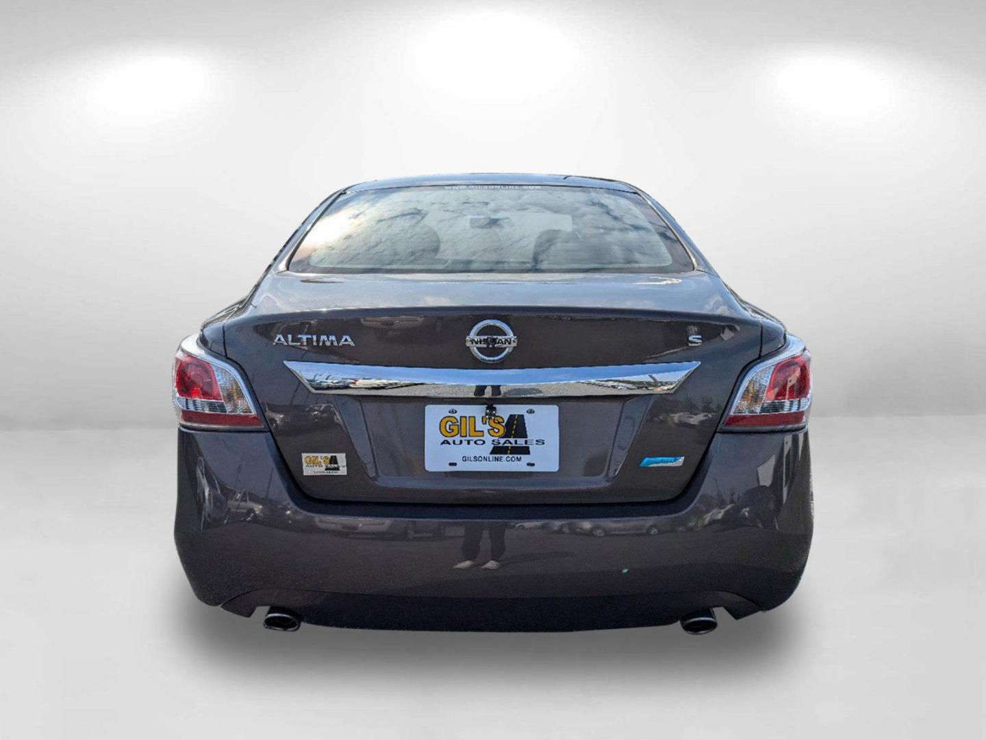 2014 /Charcoal Nissan Altima 2.5 S (1N4AL3AP2EN) with an Regular Unleaded I-4 2.5 L/152 engine, 1-Speed CVT w/OD transmission, located at 3959 U.S. 80 W, Phenix City, AL, 36870, (334) 297-4885, 32.469296, -85.135185 - 2014 Nissan Altima 2.5 S - Photo#8