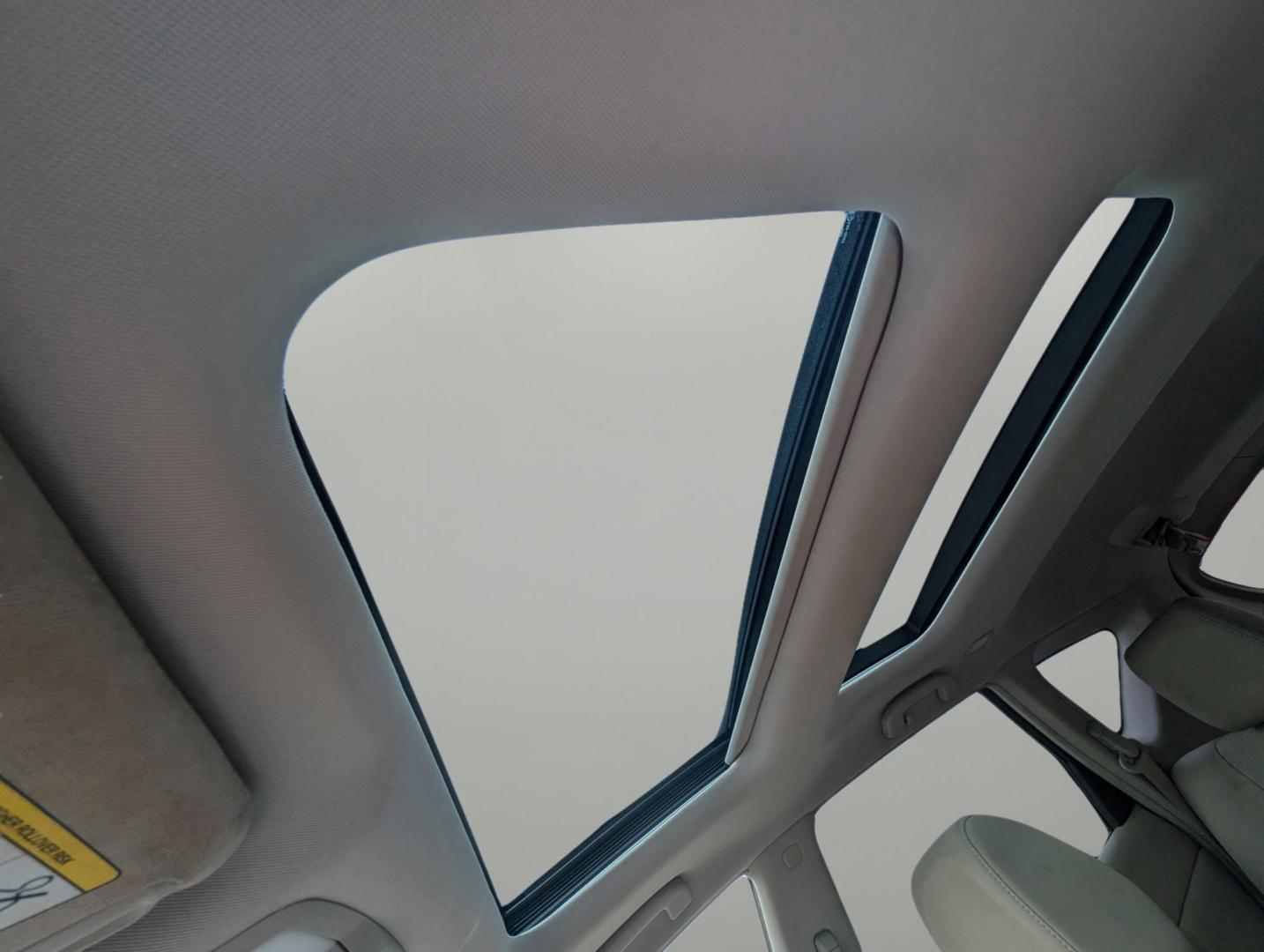 2014 /Beige Nissan Murano SL (JN8AZ1MU2EW) with an Regular Unleaded V-6 3.5 L/213 engine, 1-Speed CVT w/OD transmission, located at 3959 U.S. 80 W, Phenix City, AL, 36870, (334) 297-4885, 32.469296, -85.135185 - 2014 Nissan Murano SL - Photo#34