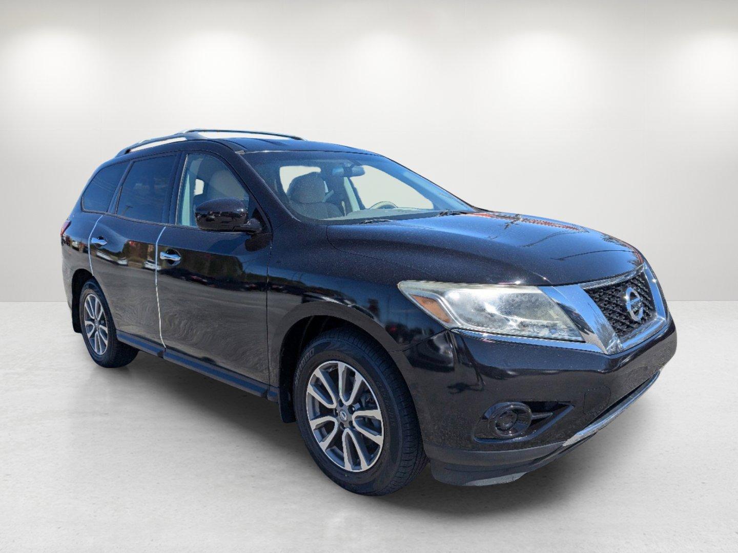 2014 /Almond Nissan Pathfinder SV (5N1AR2MN0EC) with an Regular Unleaded V-6 3.5 L/213 engine, 1-Speed CVT w/OD transmission, located at 3959 U.S. 80 W, Phenix City, AL, 36870, (334) 297-4885, 32.469296, -85.135185 - 2014 Nissan Pathfinder SV - Photo#3