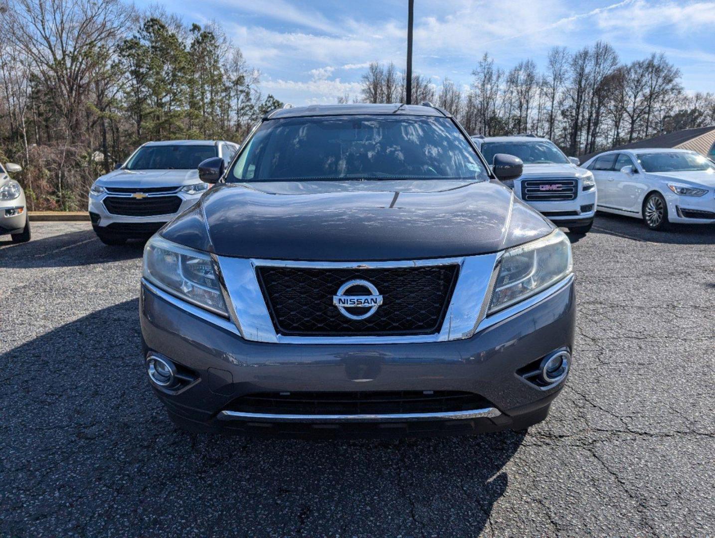 2014 /Charcoal Nissan Pathfinder SL (5N1AR2MN2EC) with an Regular Unleaded V-6 3.5 L/213 engine, 1-Speed CVT w/OD transmission, located at 3959 U.S. 80 W, Phenix City, AL, 36870, (334) 297-4885, 32.469296, -85.135185 - 2014 Nissan Pathfinder SL - Photo#1