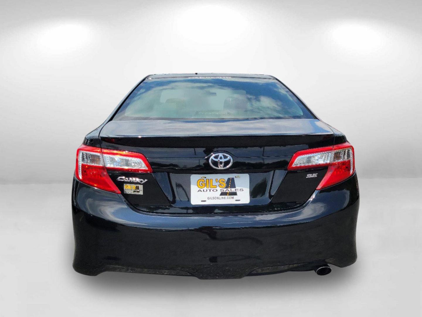 2014 Black Toyota Camry SE (4T1BF1FK9EU) with an Regular Unleaded I-4 2.5 L/152 engine, 6-Speed Automatic w/OD transmission, located at 5115 14th Ave., Columbus, GA, 31904, (706) 323-0345, 32.511494, -84.971046 - 2014 Toyota Camry SE - Photo#6