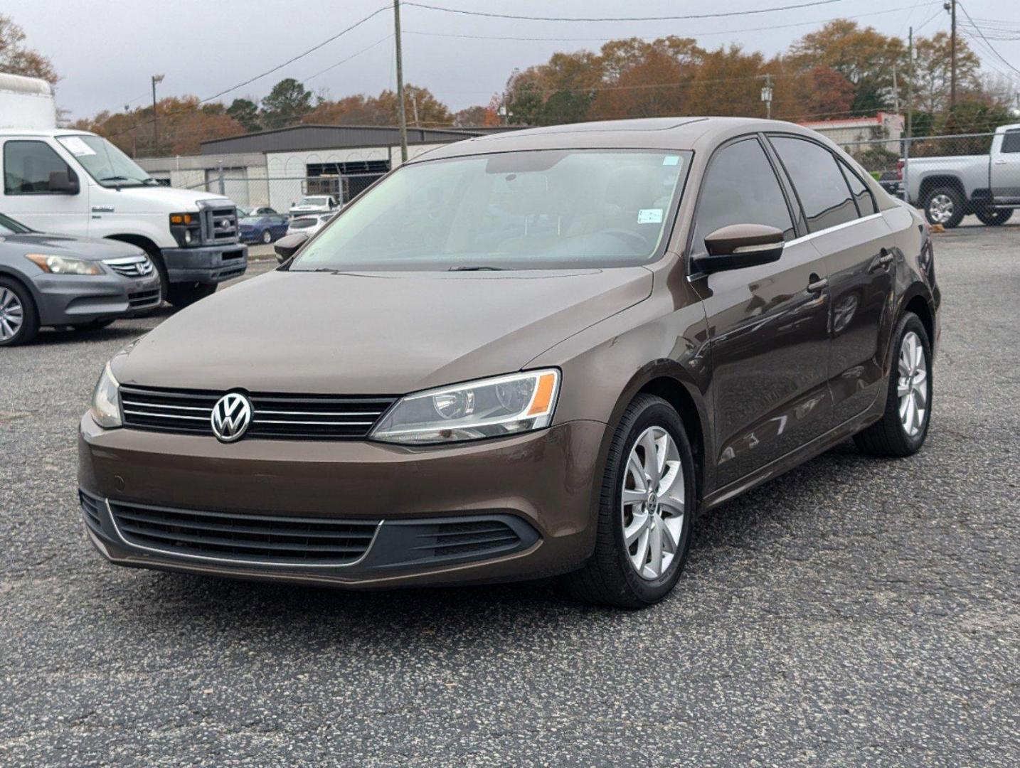 2014 Volkswagen Jetta Sedan (3VWD17AJ6EM) with an Intercooled Turbo Regular Unleaded I-4 1.8 L/110 engine, 6-Speed Automatic w/OD transmission, located at 3959 U.S. 80 W, Phenix City, AL, 36870, (334) 297-4885, 32.469296, -85.135185 - 2014 Volkswagen Jetta Sedan - Photo#1