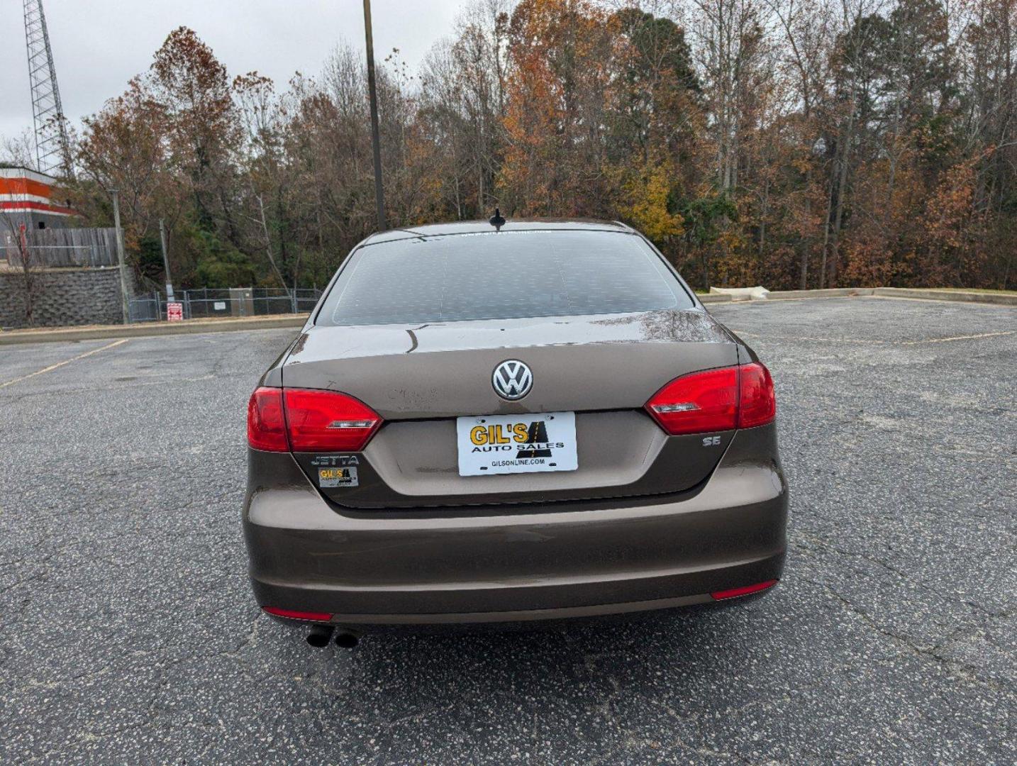 2014 Volkswagen Jetta Sedan (3VWD17AJ6EM) with an Intercooled Turbo Regular Unleaded I-4 1.8 L/110 engine, 6-Speed Automatic w/OD transmission, located at 3959 U.S. 80 W, Phenix City, AL, 36870, (334) 297-4885, 32.469296, -85.135185 - 2014 Volkswagen Jetta Sedan - Photo#6