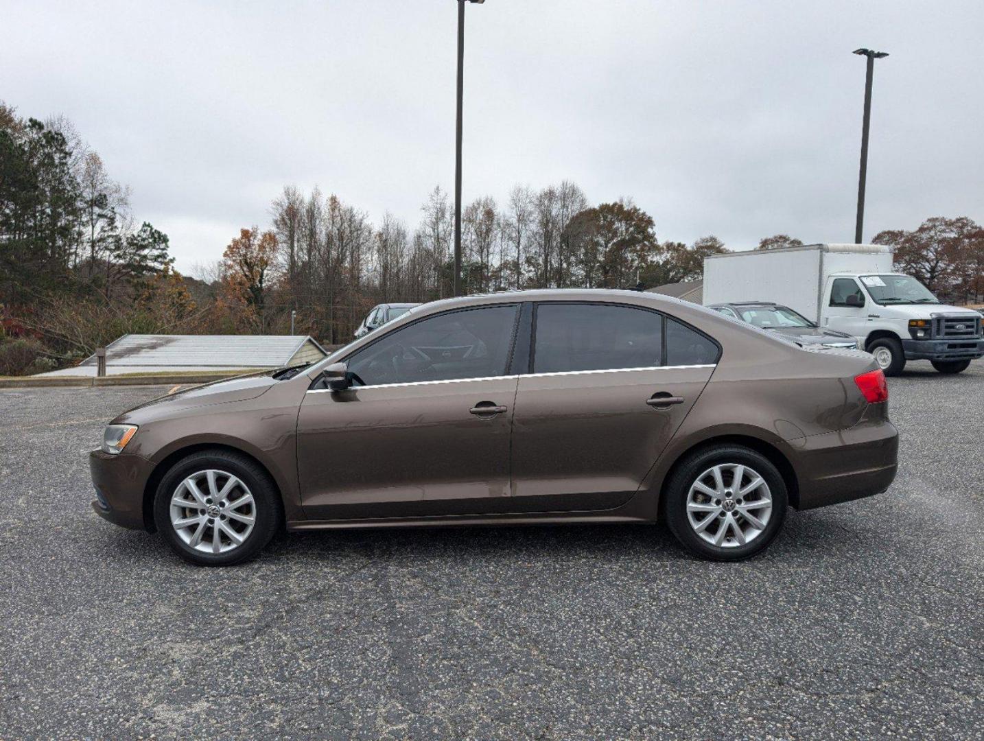 2014 Volkswagen Jetta Sedan (3VWD17AJ6EM) with an Intercooled Turbo Regular Unleaded I-4 1.8 L/110 engine, 6-Speed Automatic w/OD transmission, located at 3959 U.S. 80 W, Phenix City, AL, 36870, (334) 297-4885, 32.469296, -85.135185 - 2014 Volkswagen Jetta Sedan - Photo#8