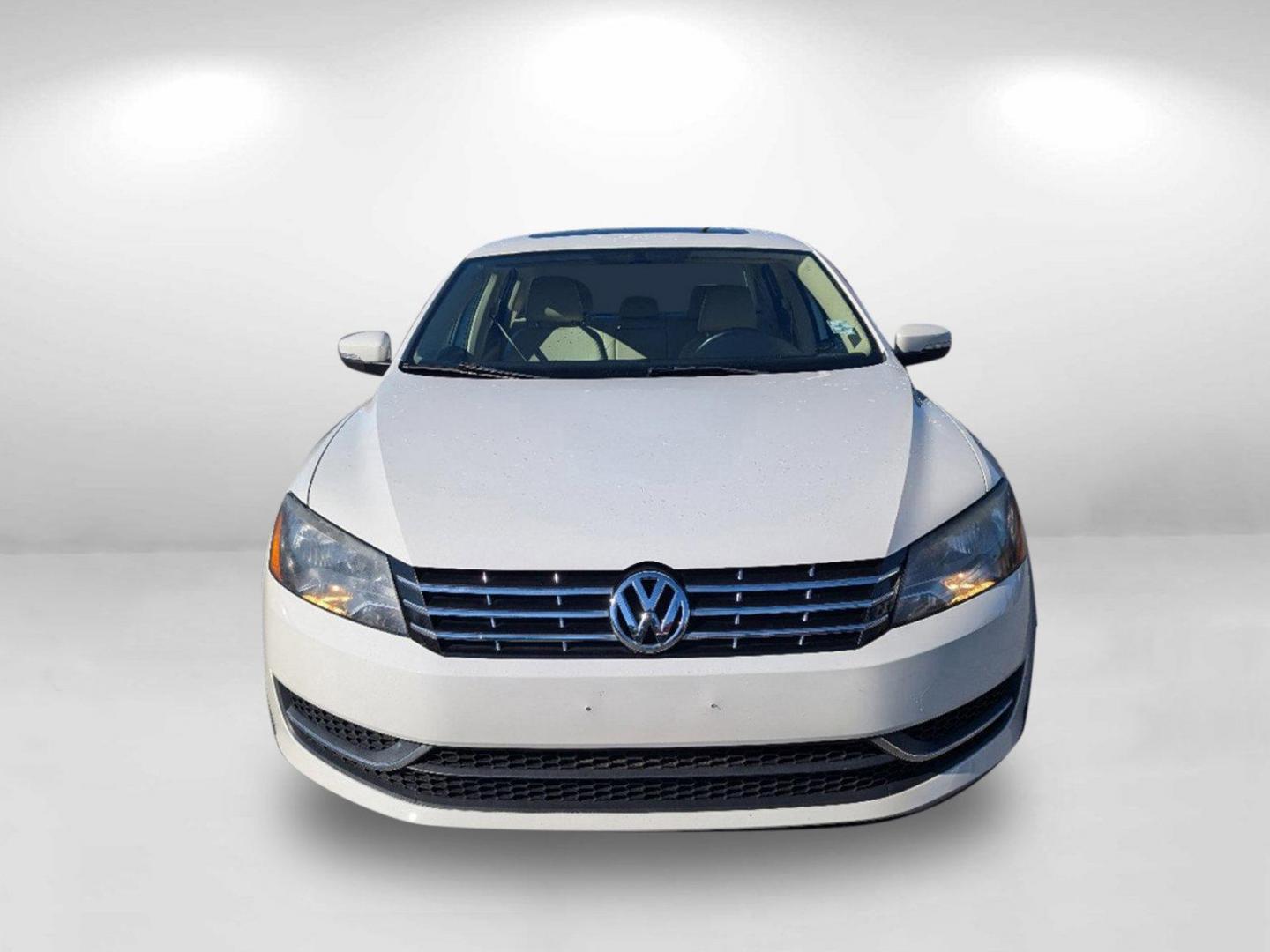 2014 Volkswagen Passat (1VWBN7A35EC) with an Intercooled Turbo Diesel I-4 2.0 L/120 engine, located at 521 Old Farm Lane Rd, Prattville, AL, 36066, (334) 325-1505, 32.482460, -86.416367 - 2014 Volkswagen Passat - Photo#1