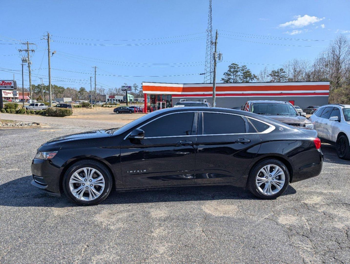 2015 /Jet Black/Dark Titanium Chevrolet Impala LT (2G1115SL9F9) with an Gas I4 2.5L/150 engine, 6-Speed Automatic transmission, located at 3959 U.S. 80 W, Phenix City, AL, 36870, (334) 297-4885, 32.469296, -85.135185 - 2015 Chevrolet Impala LT - Photo#7