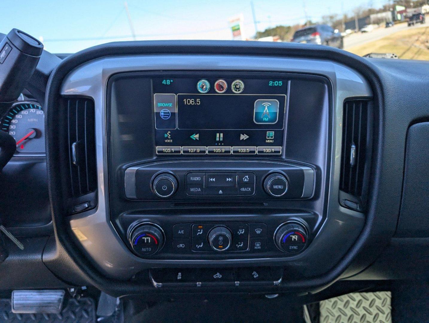 2015 /Dark Ash with Jet Black Interior Accents Chevrolet Silverado 1500 LT (3GCUKREC8FG) with an Gas/Ethanol V8 5.3L/325 engine, 6-Speed Automatic transmission, located at 3959 U.S. 80 W, Phenix City, AL, 36870, (334) 297-4885, 32.469296, -85.135185 - 2015 Chevrolet Silverado 1500 LT - Photo#15