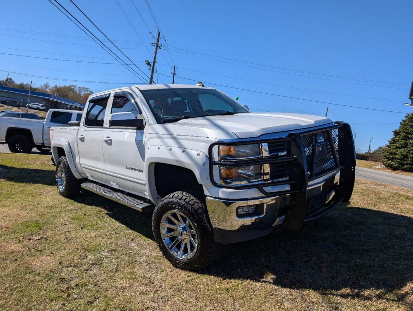 2015 /Dark Ash with Jet Black Interior Accents Chevrolet Silverado 1500 LT (3GCUKREC8FG) with an Gas/Ethanol V8 5.3L/325 engine, 6-Speed Automatic transmission, located at 3959 U.S. 80 W, Phenix City, AL, 36870, (334) 297-4885, 32.469296, -85.135185 - 2015 Chevrolet Silverado 1500 LT - Photo#3