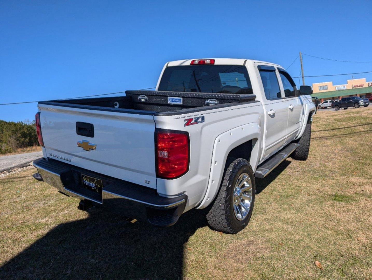 2015 /Dark Ash with Jet Black Interior Accents Chevrolet Silverado 1500 LT (3GCUKREC8FG) with an Gas/Ethanol V8 5.3L/325 engine, 6-Speed Automatic transmission, located at 3959 U.S. 80 W, Phenix City, AL, 36870, (334) 297-4885, 32.469296, -85.135185 - 2015 Chevrolet Silverado 1500 LT - Photo#5