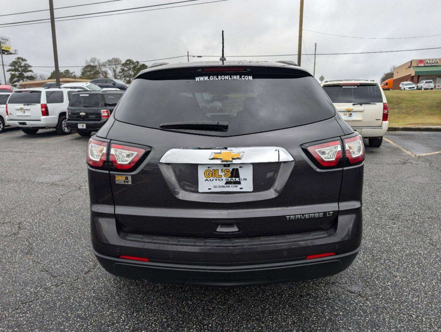 2015 /Ebony Chevrolet Traverse LT (1GNKRGKD2FJ) with an Gas V6 3.6L/217 engine, 6-Speed Automatic transmission, located at 5115 14th Ave., Columbus, GA, 31904, (706) 323-0345, 32.511494, -84.971046 - 2015 Chevrolet Traverse LT - Photo#5