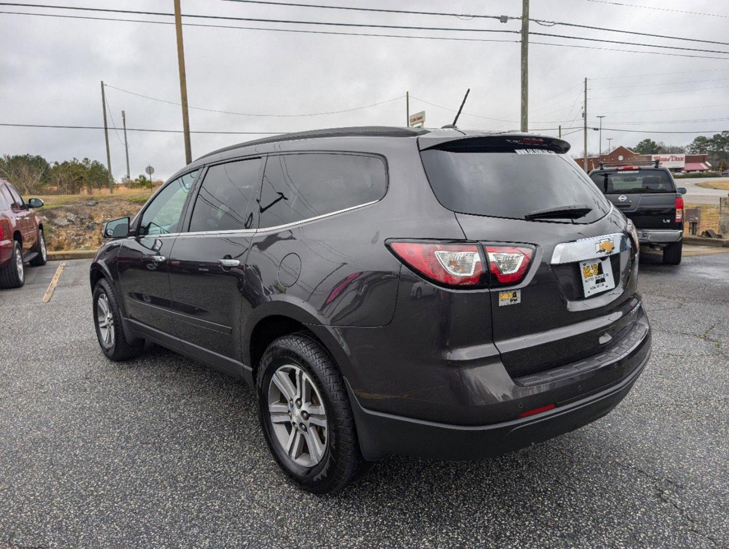 2015 /Ebony Chevrolet Traverse LT (1GNKRGKD2FJ) with an Gas V6 3.6L/217 engine, 6-Speed Automatic transmission, located at 5115 14th Ave., Columbus, GA, 31904, (706) 323-0345, 32.511494, -84.971046 - 2015 Chevrolet Traverse LT - Photo#6