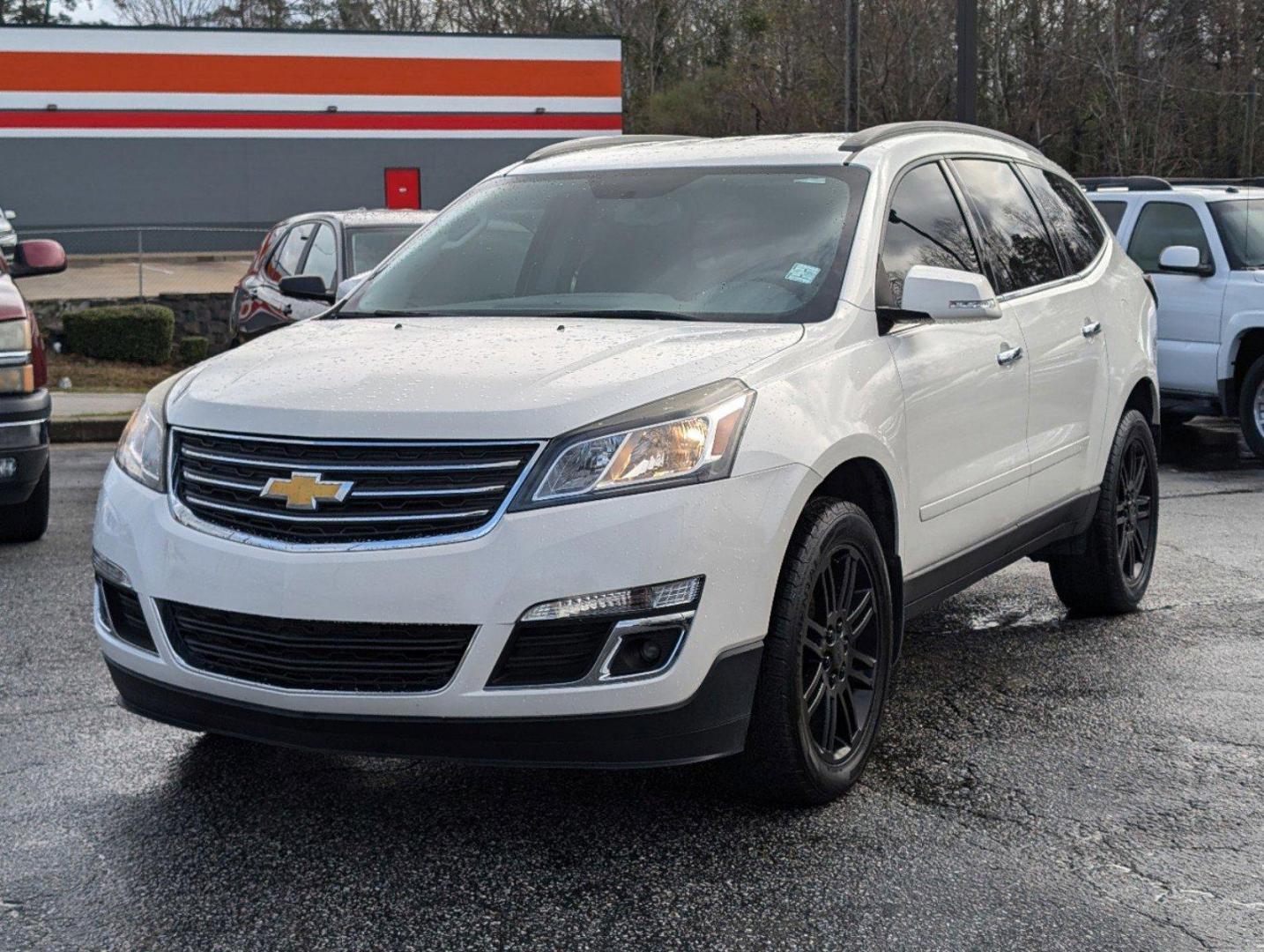 2015 /Dark Titanium/Light Titanium Chevrolet Traverse LT (1GNKRGKD6FJ) with an Gas V6 3.6L/217 engine, 6-Speed Automatic transmission, located at 3959 U.S. 80 W, Phenix City, AL, 36870, (334) 297-4885, 32.469296, -85.135185 - 2015 Chevrolet Traverse LT - Photo#0