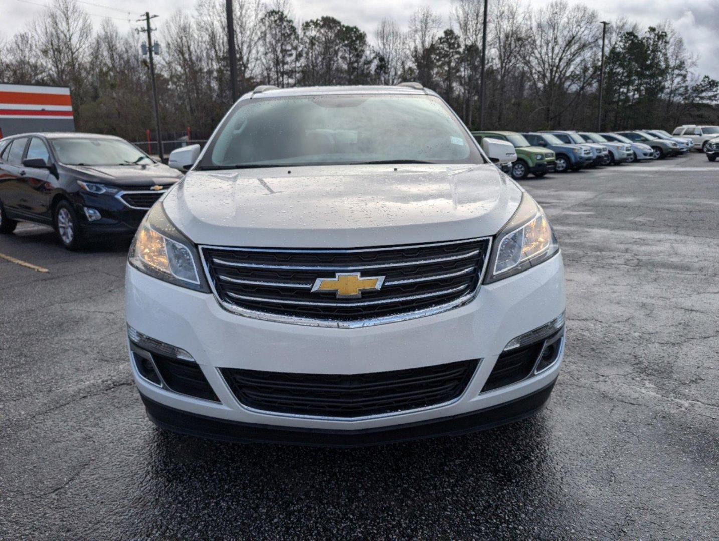 2015 /Dark Titanium/Light Titanium Chevrolet Traverse LT (1GNKRGKD6FJ) with an Gas V6 3.6L/217 engine, 6-Speed Automatic transmission, located at 3959 U.S. 80 W, Phenix City, AL, 36870, (334) 297-4885, 32.469296, -85.135185 - 2015 Chevrolet Traverse LT - Photo#1